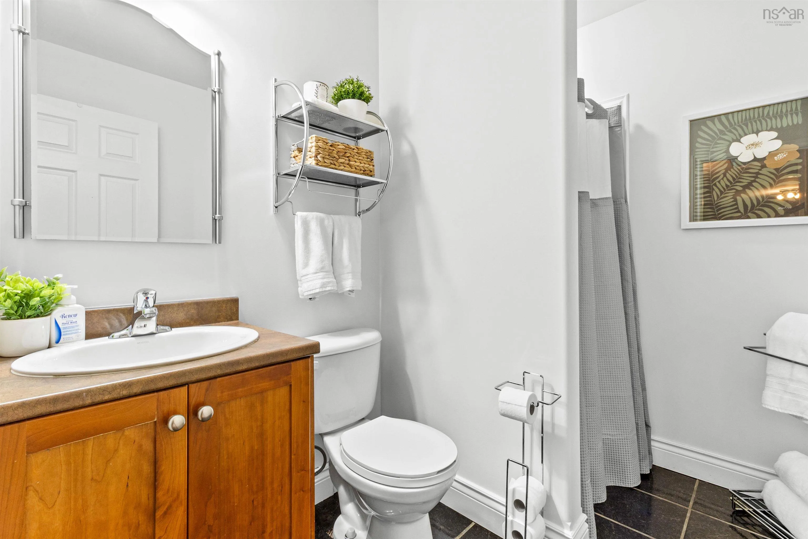 60 Shaffleburg Run, Bedford, NS B4A 4L5, 5 Bedrooms Bedrooms, ,4 BathroomsBathrooms,Residential,For Sale,Shaffleburg,202523065