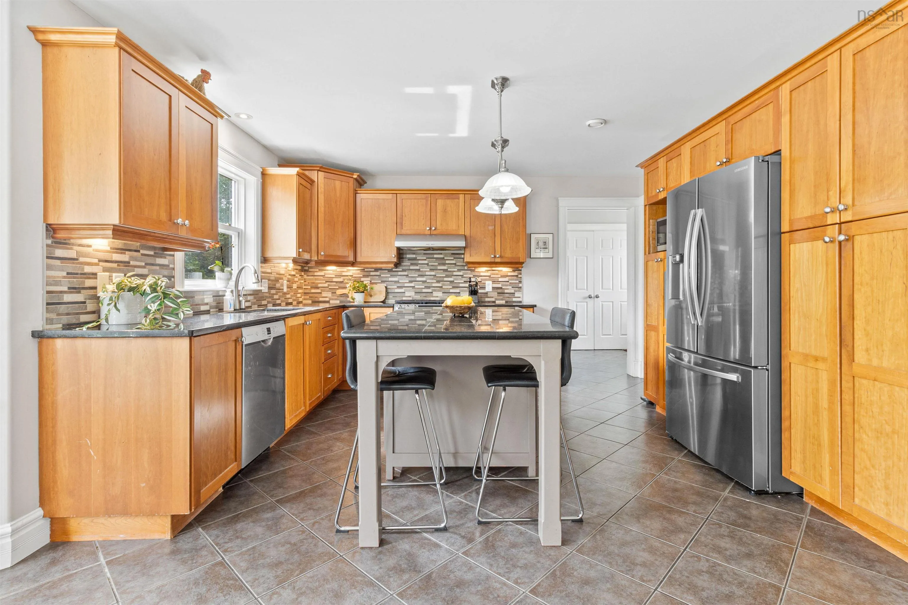 60 Shaffleburg Run, Bedford, NS B4A 4L5, 5 Bedrooms Bedrooms, ,4 BathroomsBathrooms,Residential,For Sale,Shaffleburg,202523065