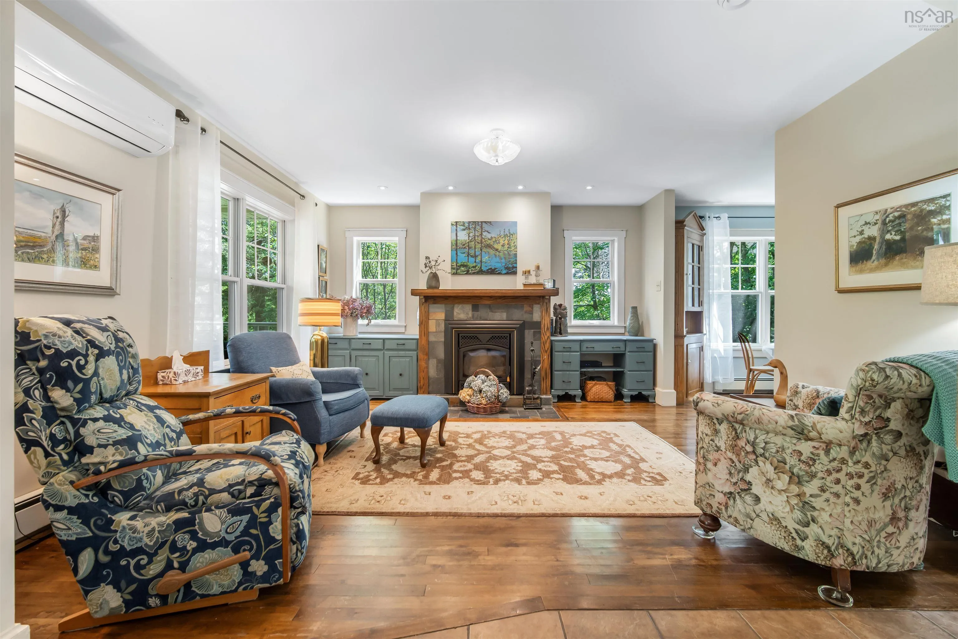 24 Hamshaw Drive, Halifax, NS B3M 2H1, 4 Bedrooms Bedrooms, ,2 BathroomsBathrooms,Residential,For Sale,Hamshaw,202519410