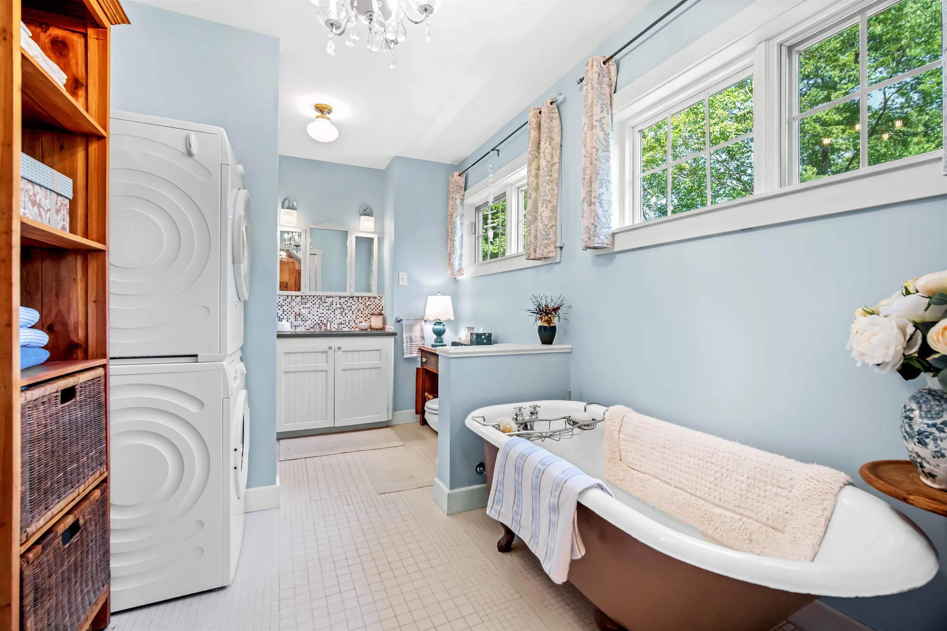 24 Hamshaw Drive, Halifax, NS B3M 2H1, 4 Bedrooms Bedrooms, ,2 BathroomsBathrooms,Residential,For Sale,Hamshaw,202519410