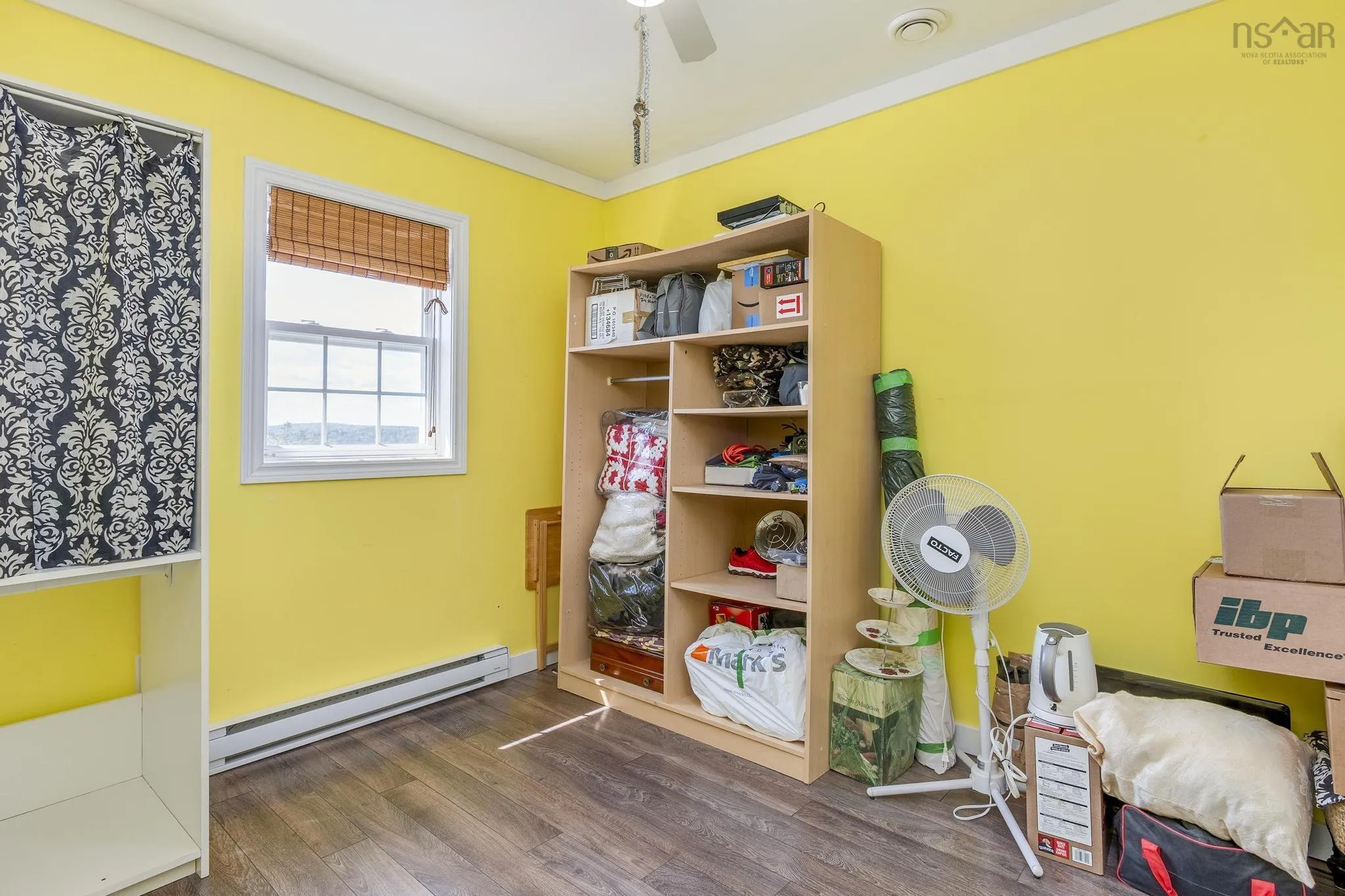 166 Hillside Drive, Boutiliers Point, NS B3Z 1W8, 2 Bedrooms Bedrooms, ,1 BathroomBathrooms,Residential,For Sale,Hillside,202521594