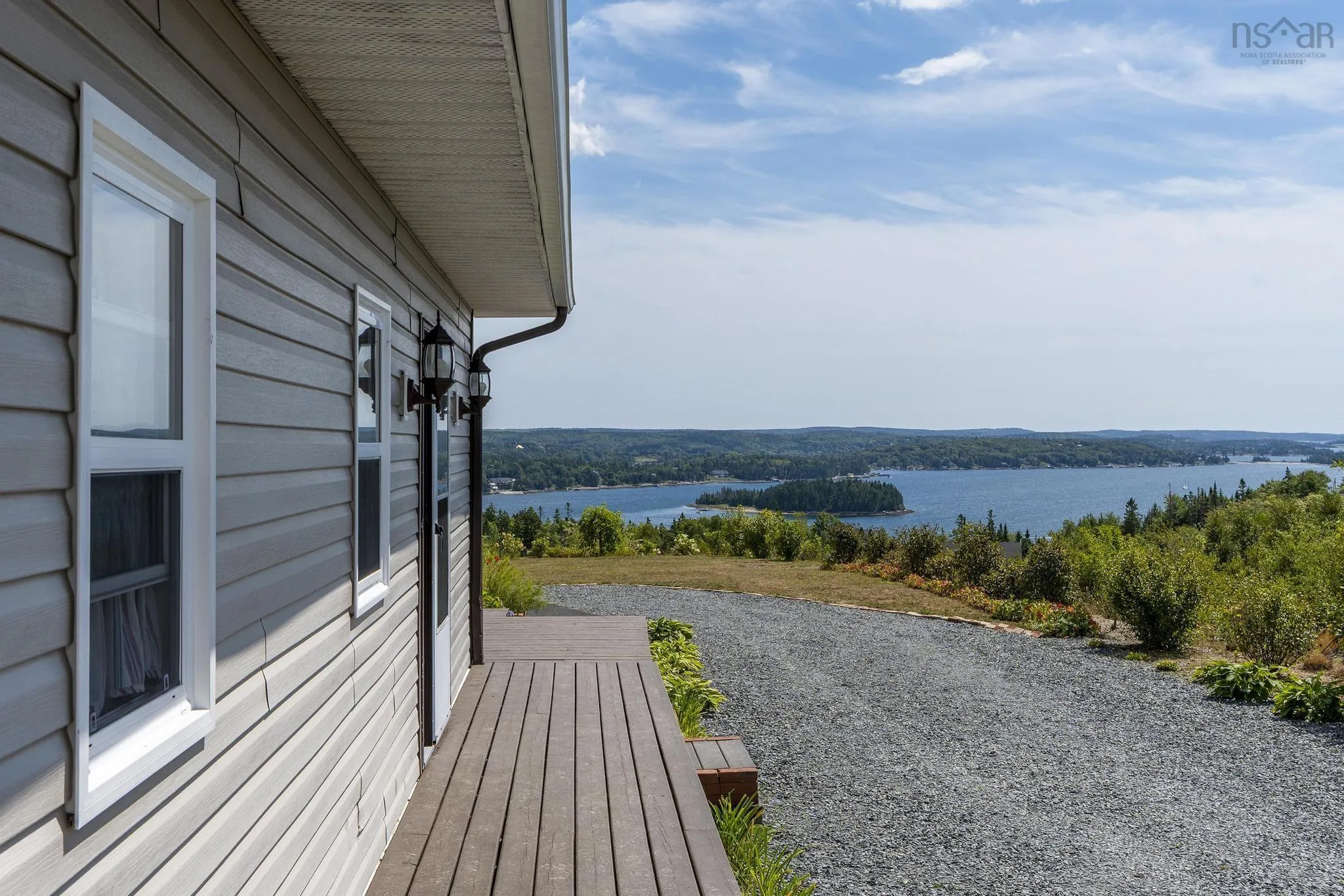 166 Hillside Drive, Boutiliers Point, NS B3Z 1W8, 2 Bedrooms Bedrooms, ,1 BathroomBathrooms,Residential,For Sale,Hillside,202521594