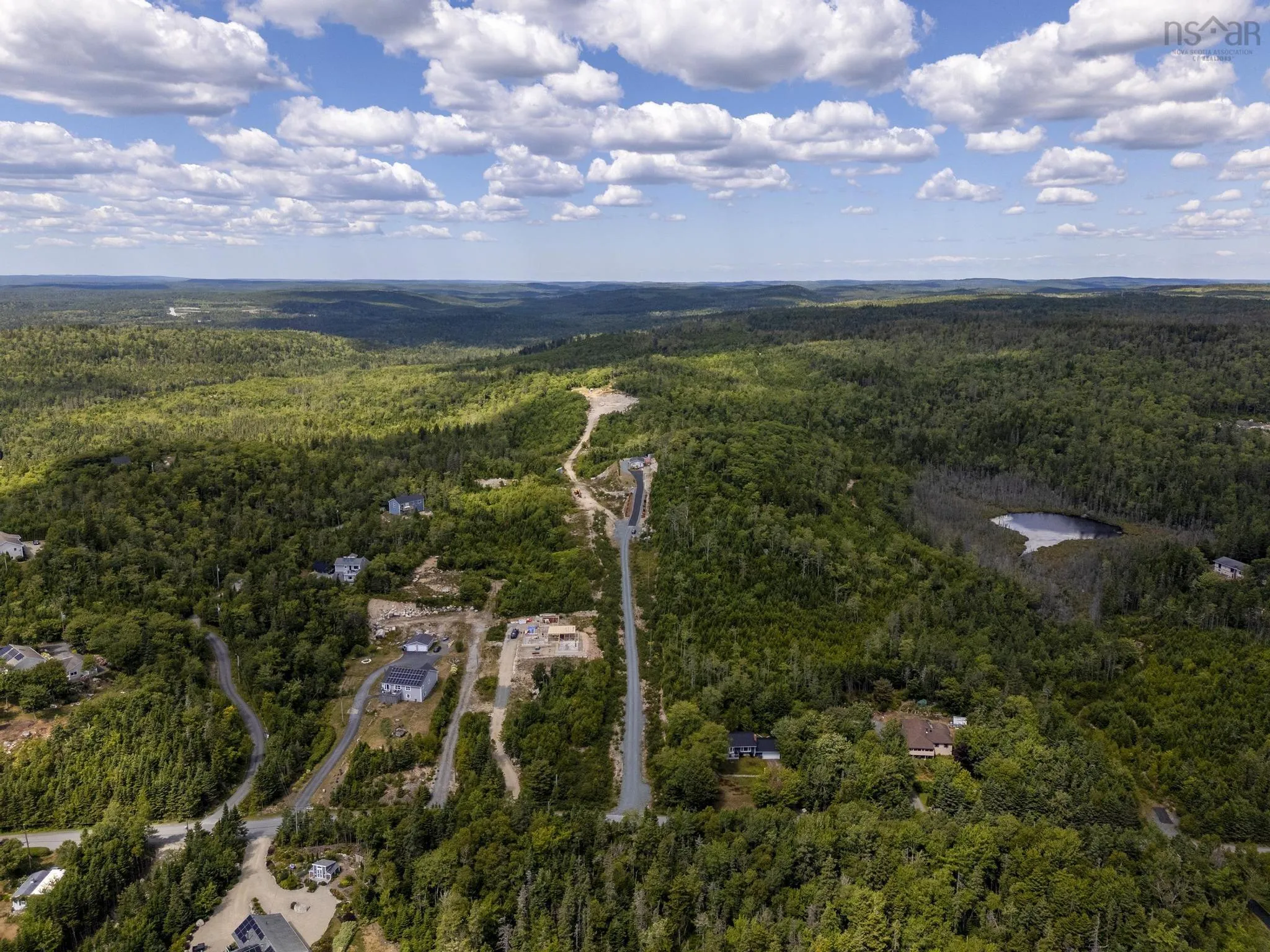 166 Hillside Drive, Boutiliers Point, NS B3Z 1W8, 2 Bedrooms Bedrooms, ,1 BathroomBathrooms,Residential,For Sale,Hillside,202521594