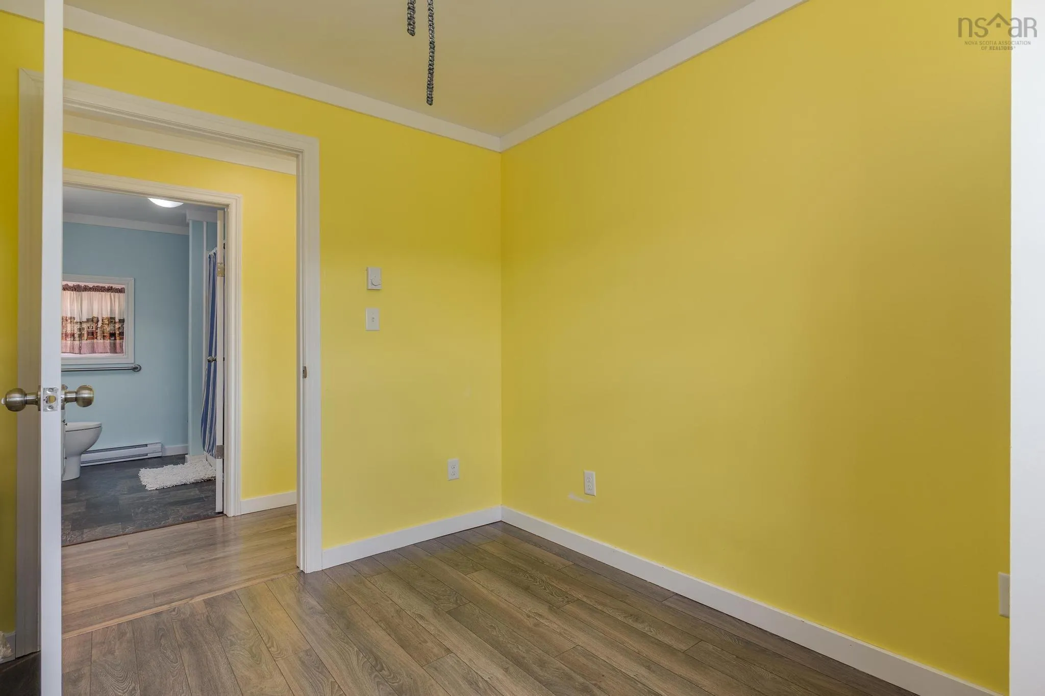 166 Hillside Drive, Boutiliers Point, NS B3Z 1W8, 2 Bedrooms Bedrooms, ,1 BathroomBathrooms,Residential,For Sale,Hillside,202521594