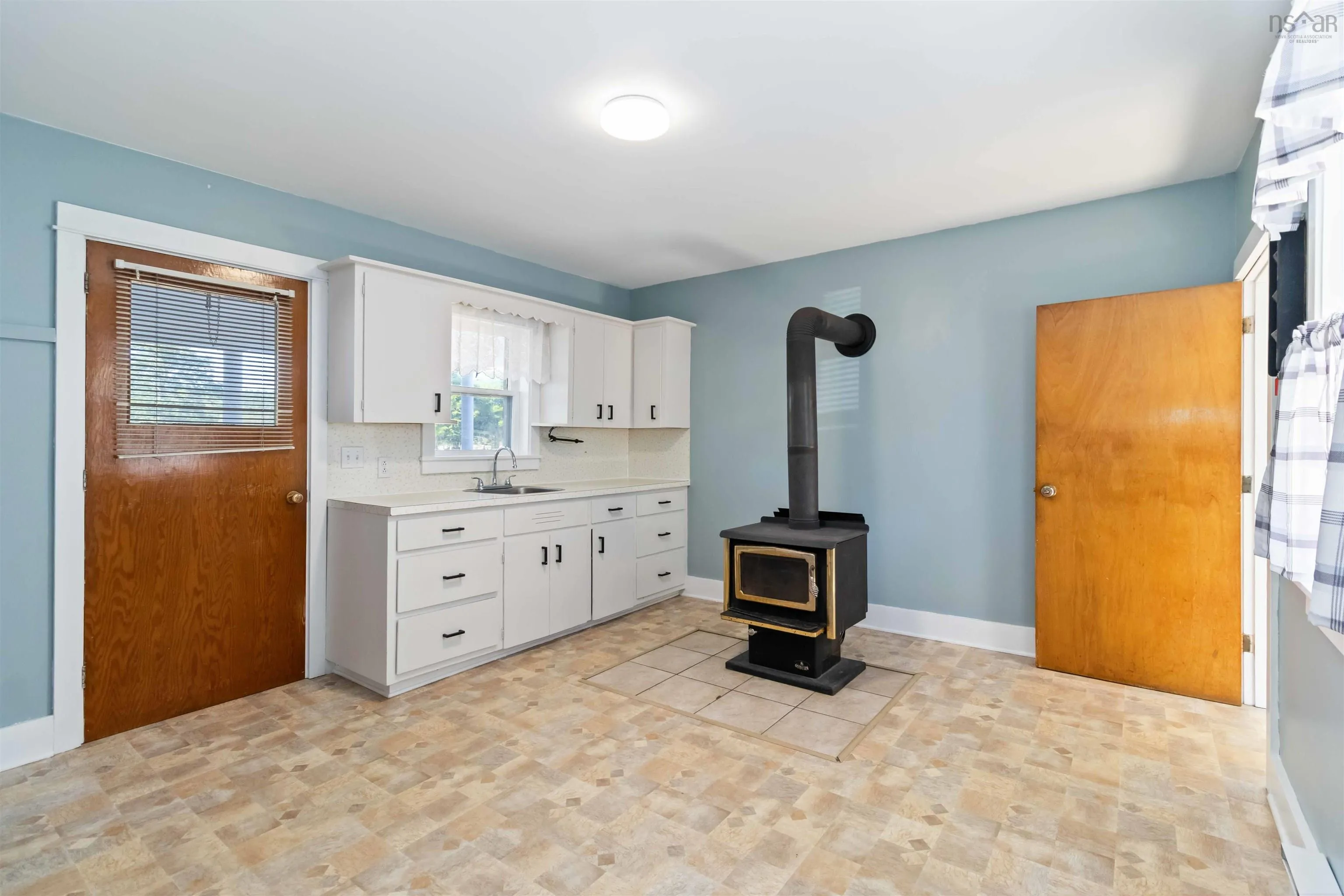 25 Mckeen Road, Pinehurst, NS B0R 1E0, 3 Bedrooms Bedrooms, ,1 BathroomBathrooms,Residential,For Sale,Mckeen,202521502