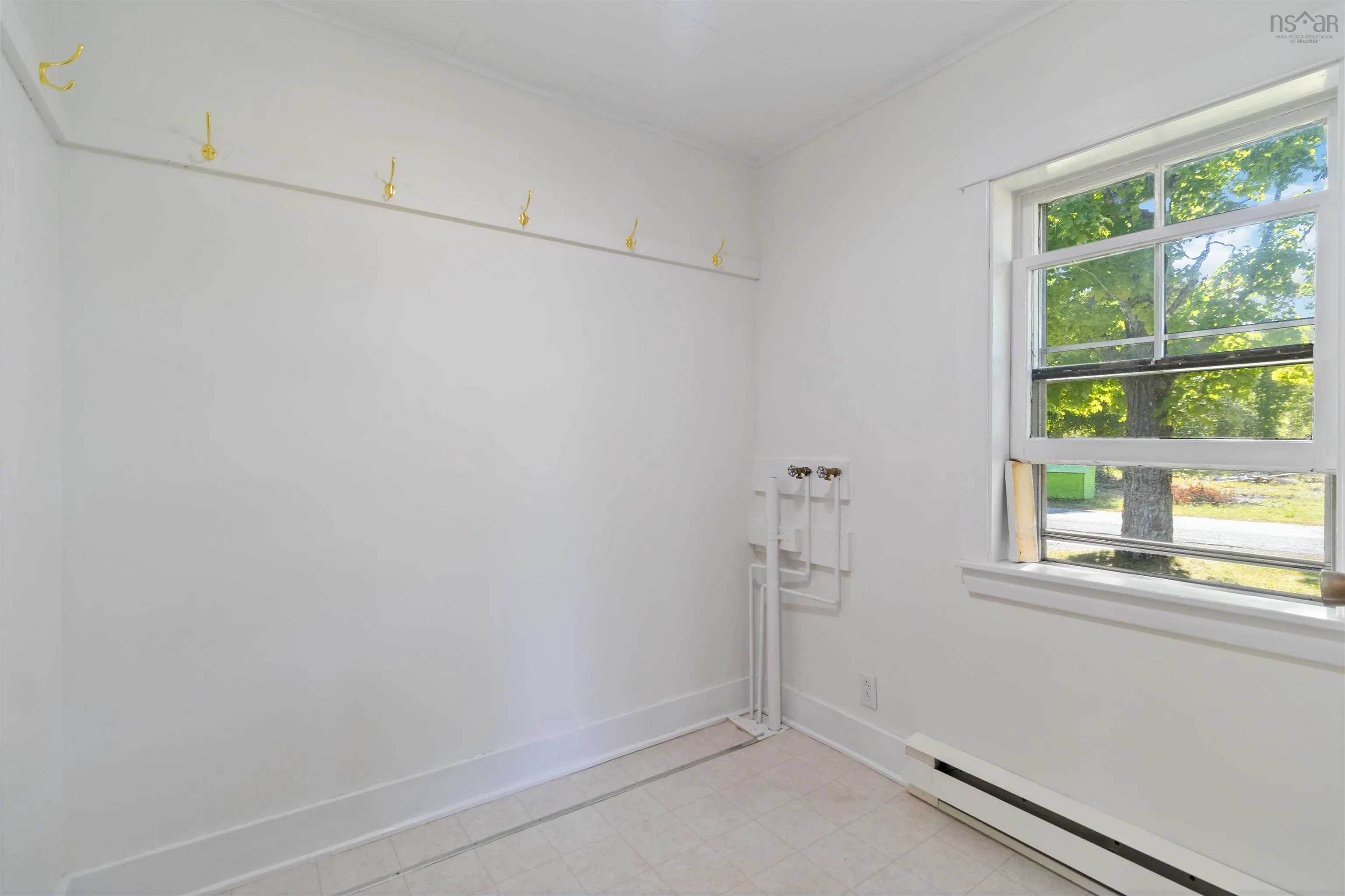 25 Mckeen Road, Pinehurst, NS B0R 1E0, 3 Bedrooms Bedrooms, ,1 BathroomBathrooms,Residential,For Sale,Mckeen,202521502