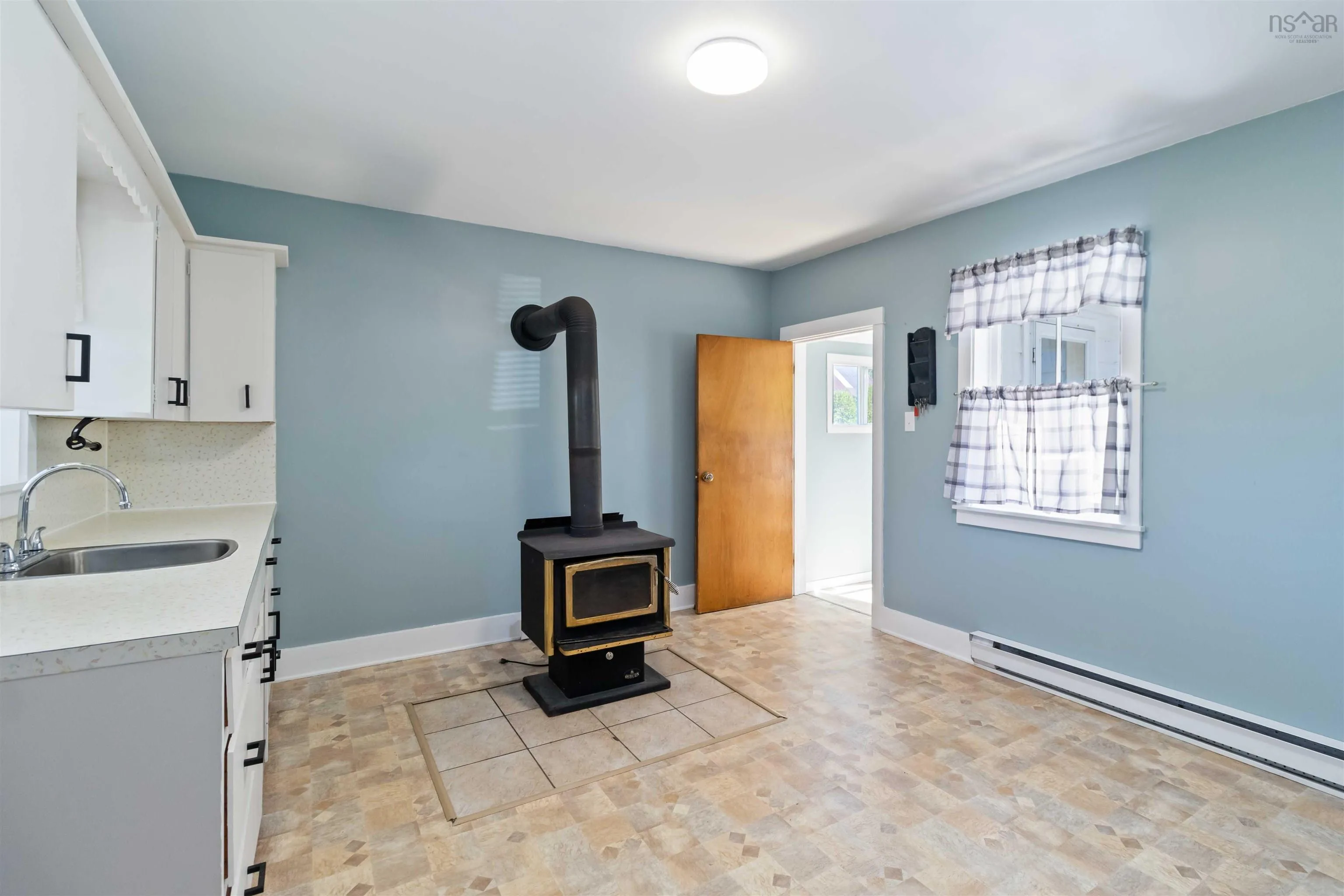 25 Mckeen Road, Pinehurst, NS B0R 1E0, 3 Bedrooms Bedrooms, ,1 BathroomBathrooms,Residential,For Sale,Mckeen,202521502