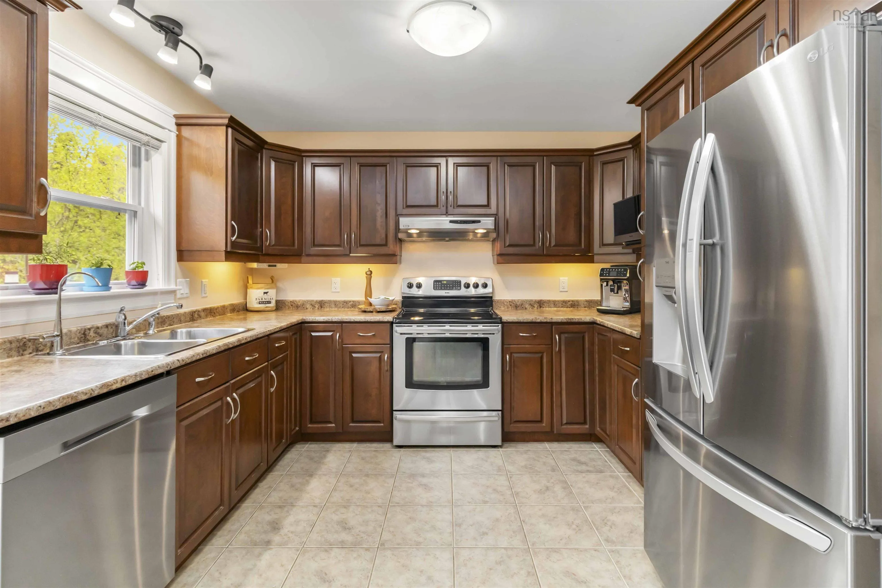 130 Tomahawk Run, Hammonds Plains, NS B4B 1Z5, 4 Bedrooms Bedrooms, ,2 BathroomsBathrooms,Residential,For Sale,Tomahawk,202511940