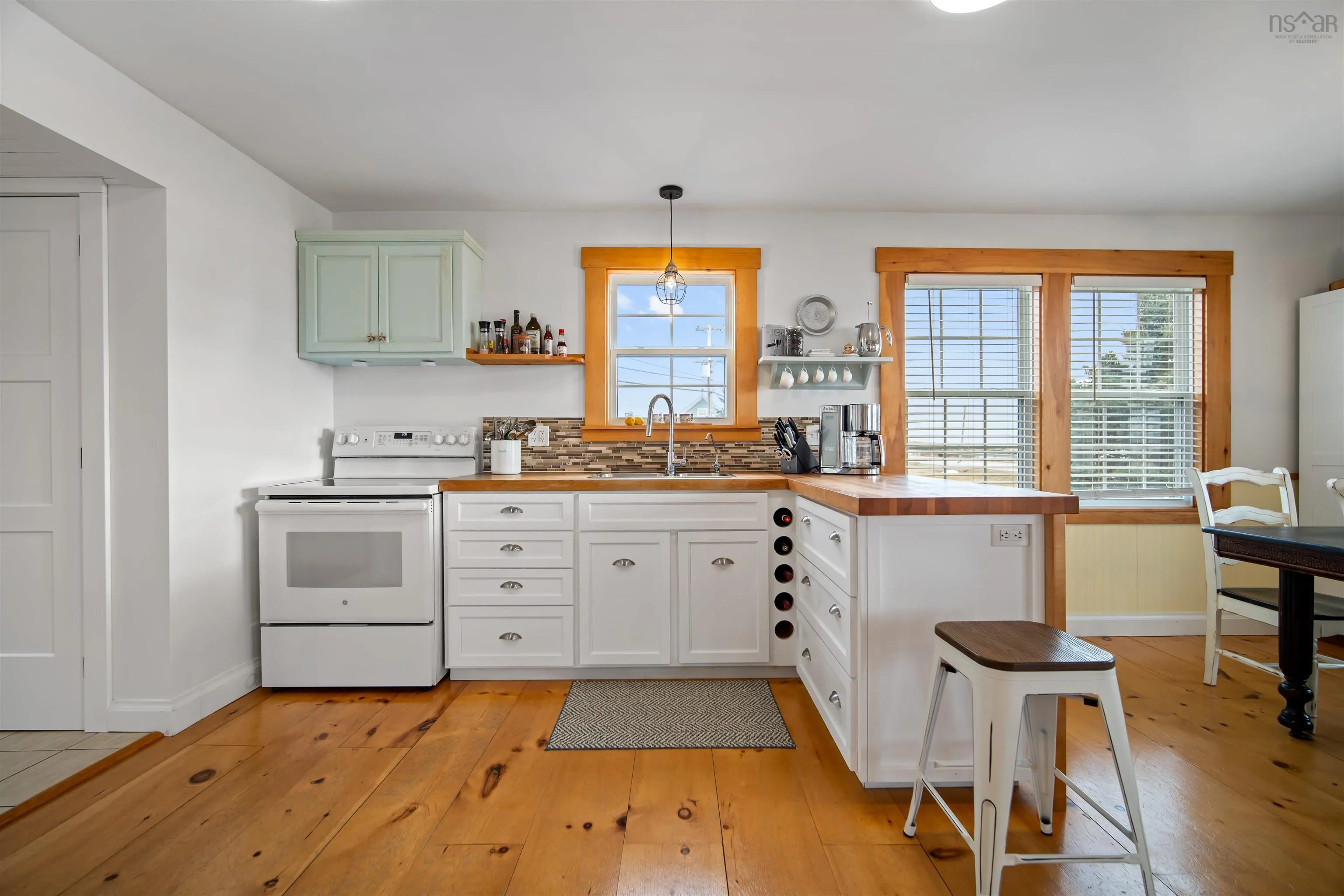 1263 Blue Rocks Road, Blue Rocks Ns B0j 2c0, 2 Bedrooms Bedrooms, ,2 BathroomsBathrooms,Residential,For Sale,Blue Rocks,202501808