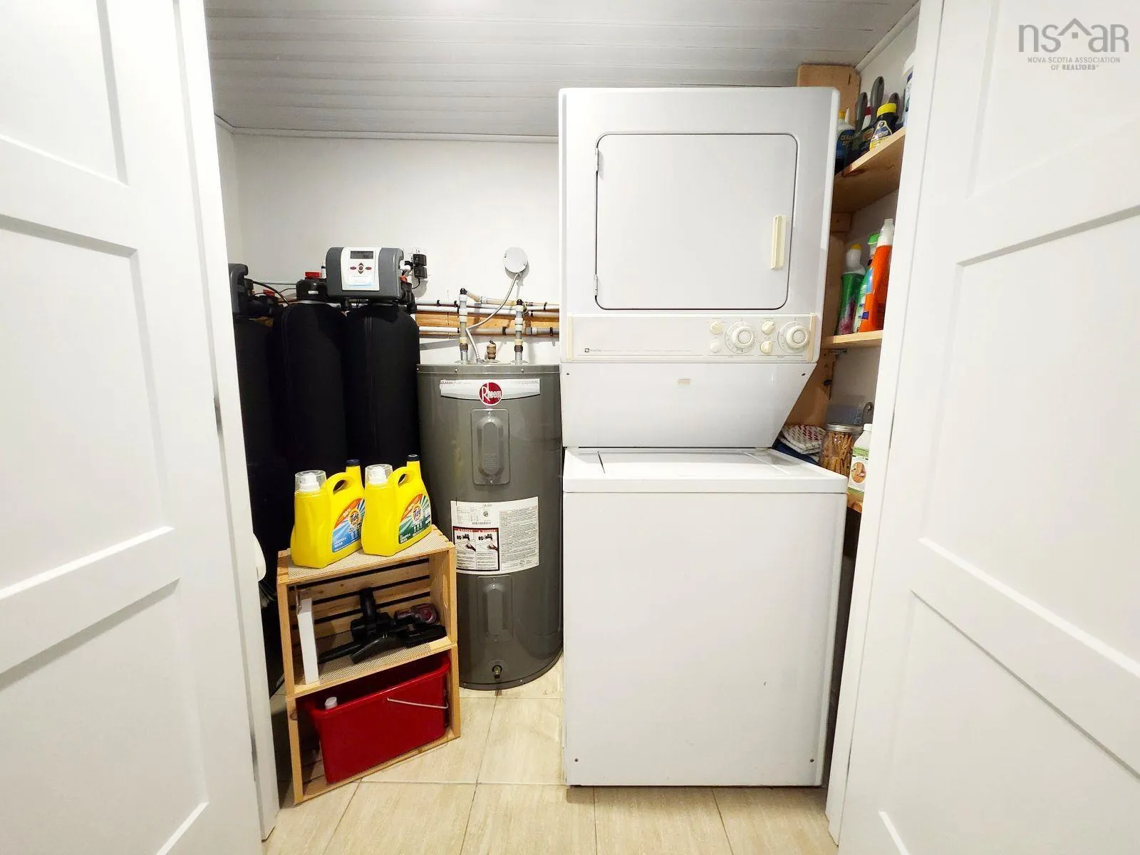 1263 Blue Rocks Road, Blue Rocks Ns B0j 2c0, 2 Bedrooms Bedrooms, ,2 BathroomsBathrooms,Residential,For Sale,Blue Rocks,202501808