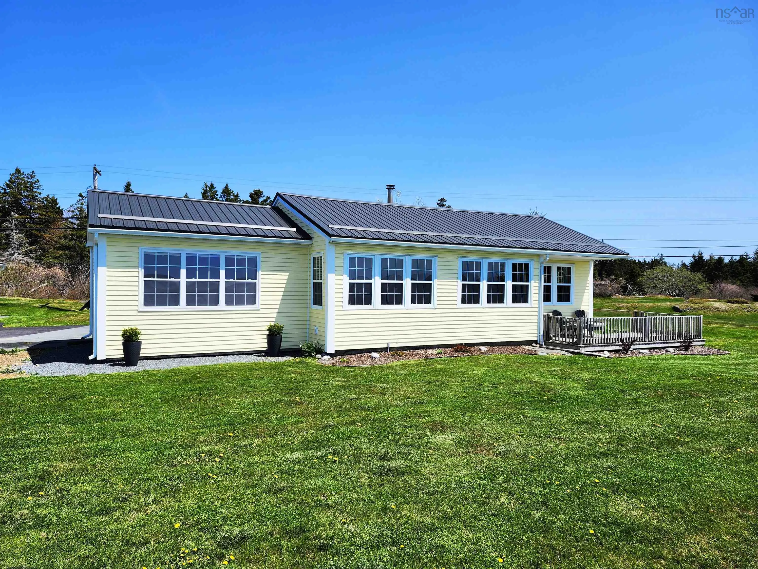 1263 Blue Rocks Road, Blue Rocks Ns B0j 2c0, 2 Bedrooms Bedrooms, ,2 BathroomsBathrooms,Residential,For Sale,Blue Rocks,202501808