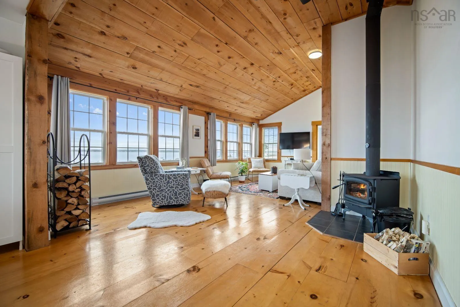 1263 Blue Rocks Road, Blue Rocks Ns B0j 2c0, 2 Bedrooms Bedrooms, ,2 BathroomsBathrooms,Residential,For Sale,Blue Rocks,202501808