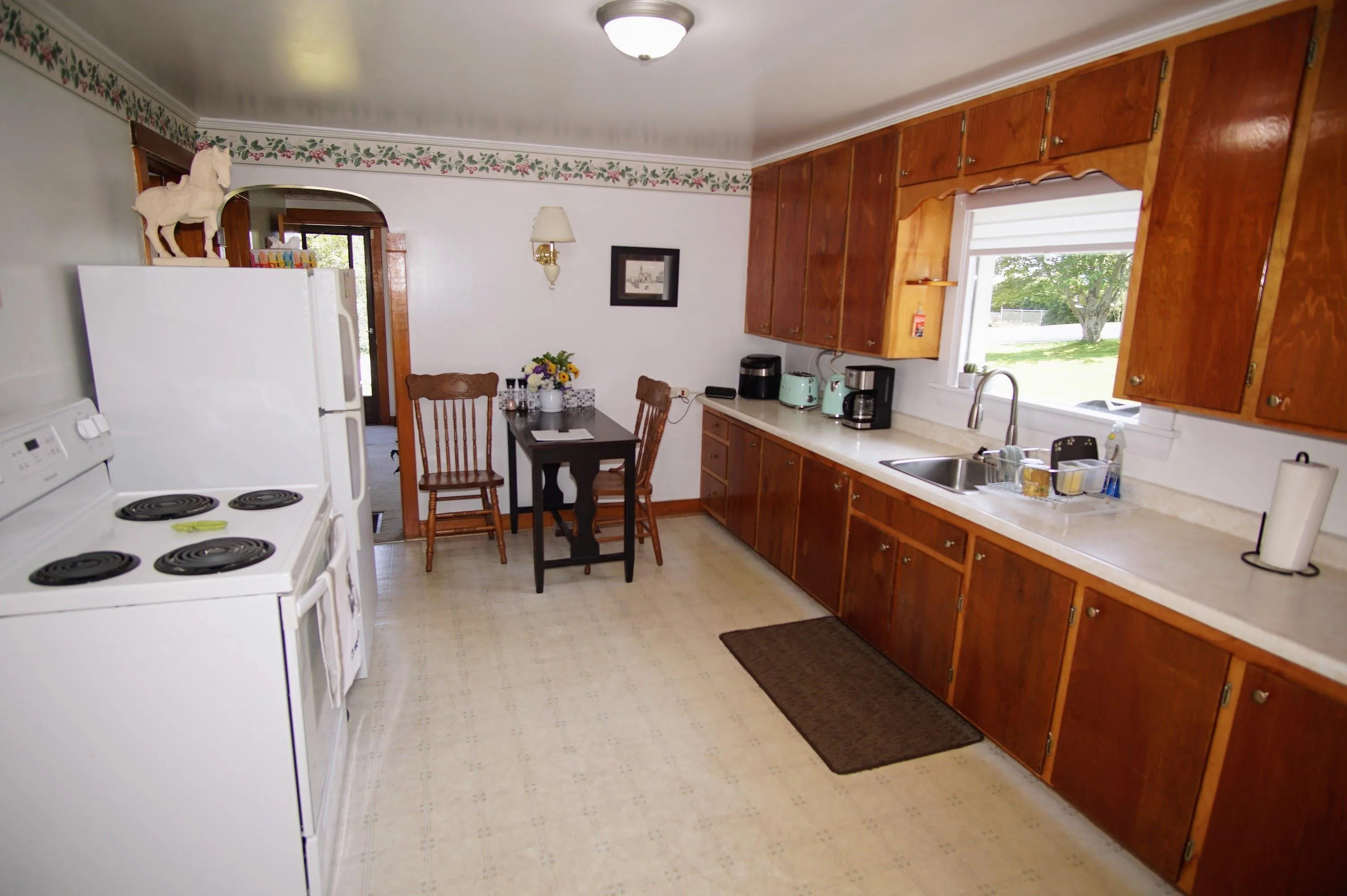 504 Highway 335, West Pubnico, NS B0W 3S0, 2 Bedrooms Bedrooms, ,1 BathroomBathrooms,Residential,For Sale,Highway 335,202518938
