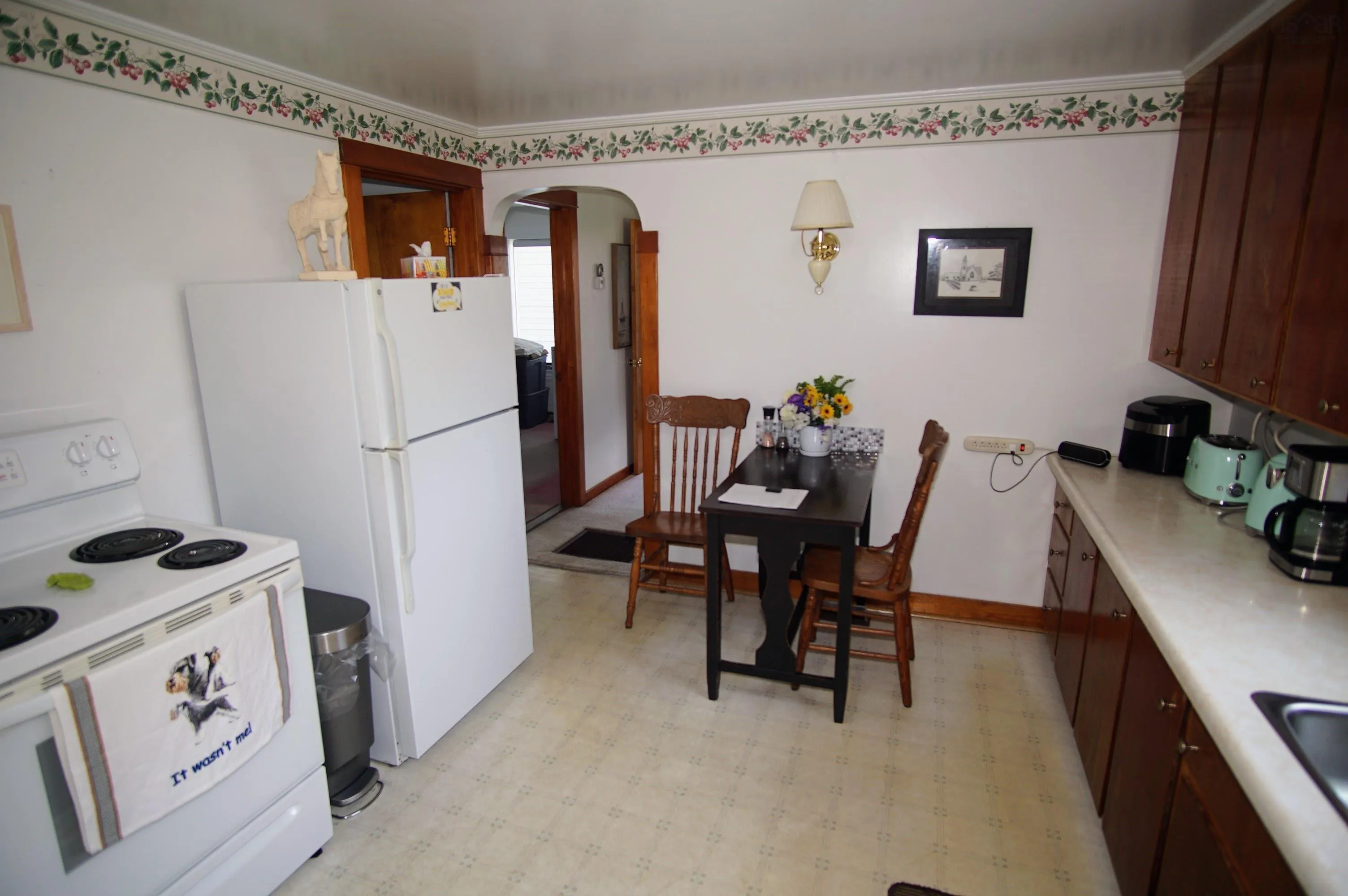 504 Highway 335, West Pubnico, NS B0W 3S0, 2 Bedrooms Bedrooms, ,1 BathroomBathrooms,Residential,For Sale,Highway 335,202518938