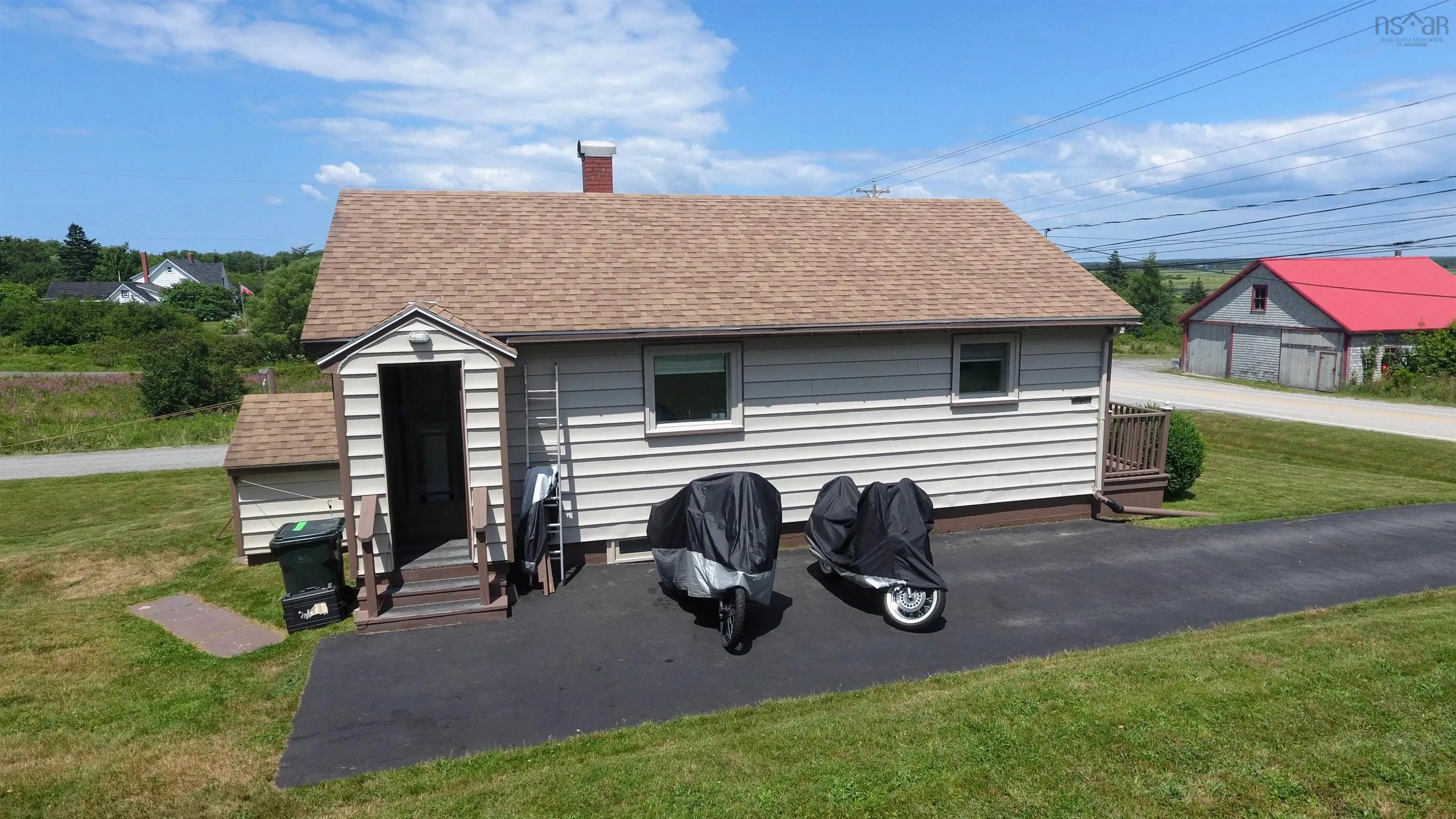 504 Highway 335, West Pubnico, NS B0W 3S0, 2 Bedrooms Bedrooms, ,1 BathroomBathrooms,Residential,For Sale,Highway 335,202518938