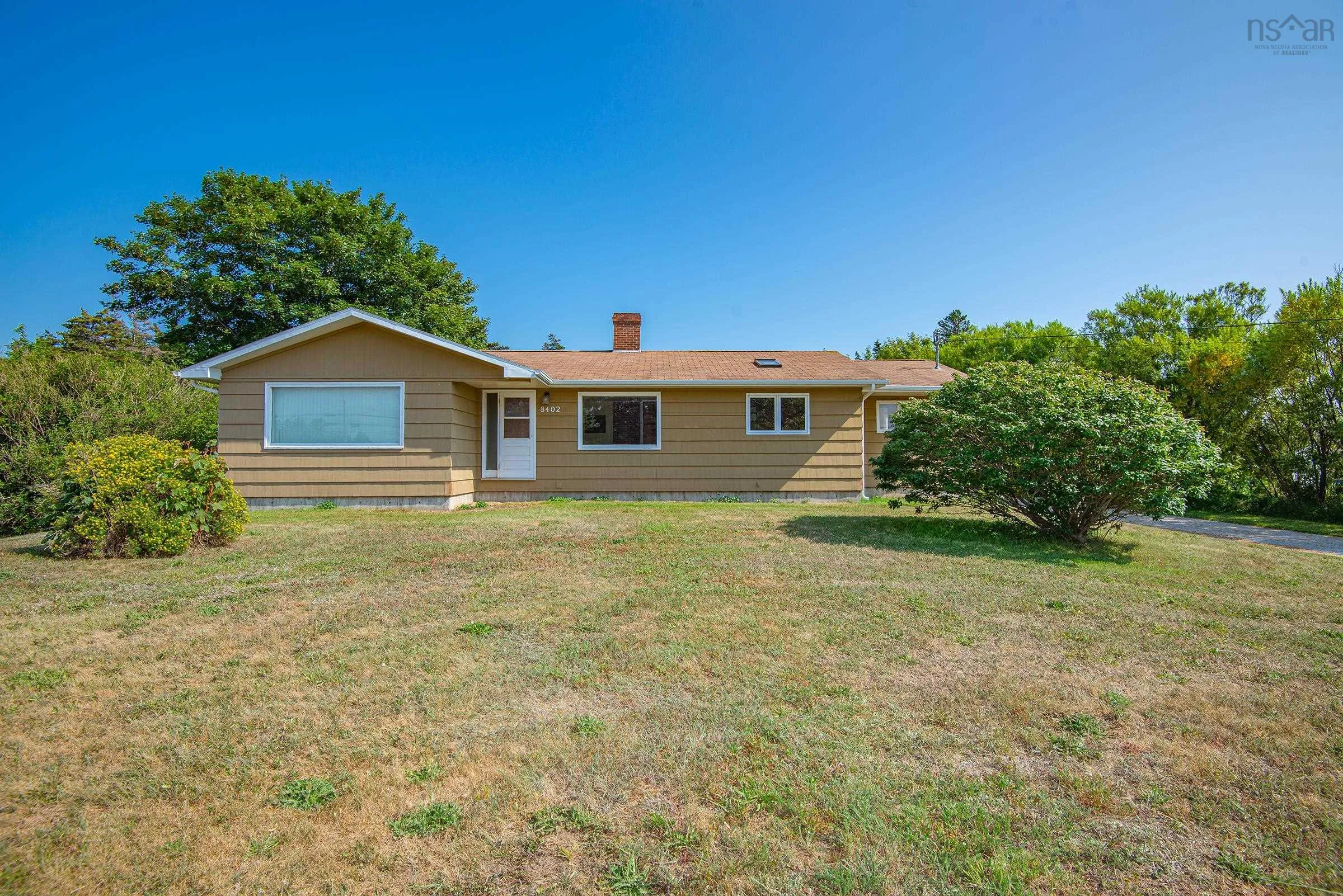 8402 Highway 1, Meteghan, NS B0W 2J0, 3 Bedrooms Bedrooms, ,2 BathroomsBathrooms,Residential,For Sale,Highway 1,202523733