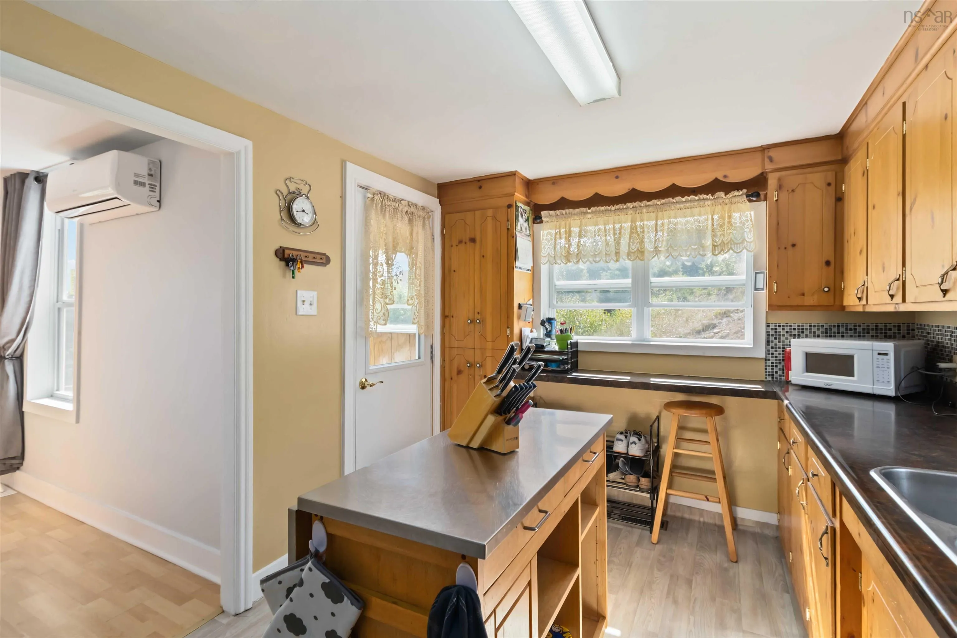 6847 St Margarets Bay Road, Head Of St. Margarets Bay, NS B3Z 1X8, 3 Bedrooms Bedrooms, ,1 BathroomBathrooms,Residential,For Sale,St Margarets Bay,202521671