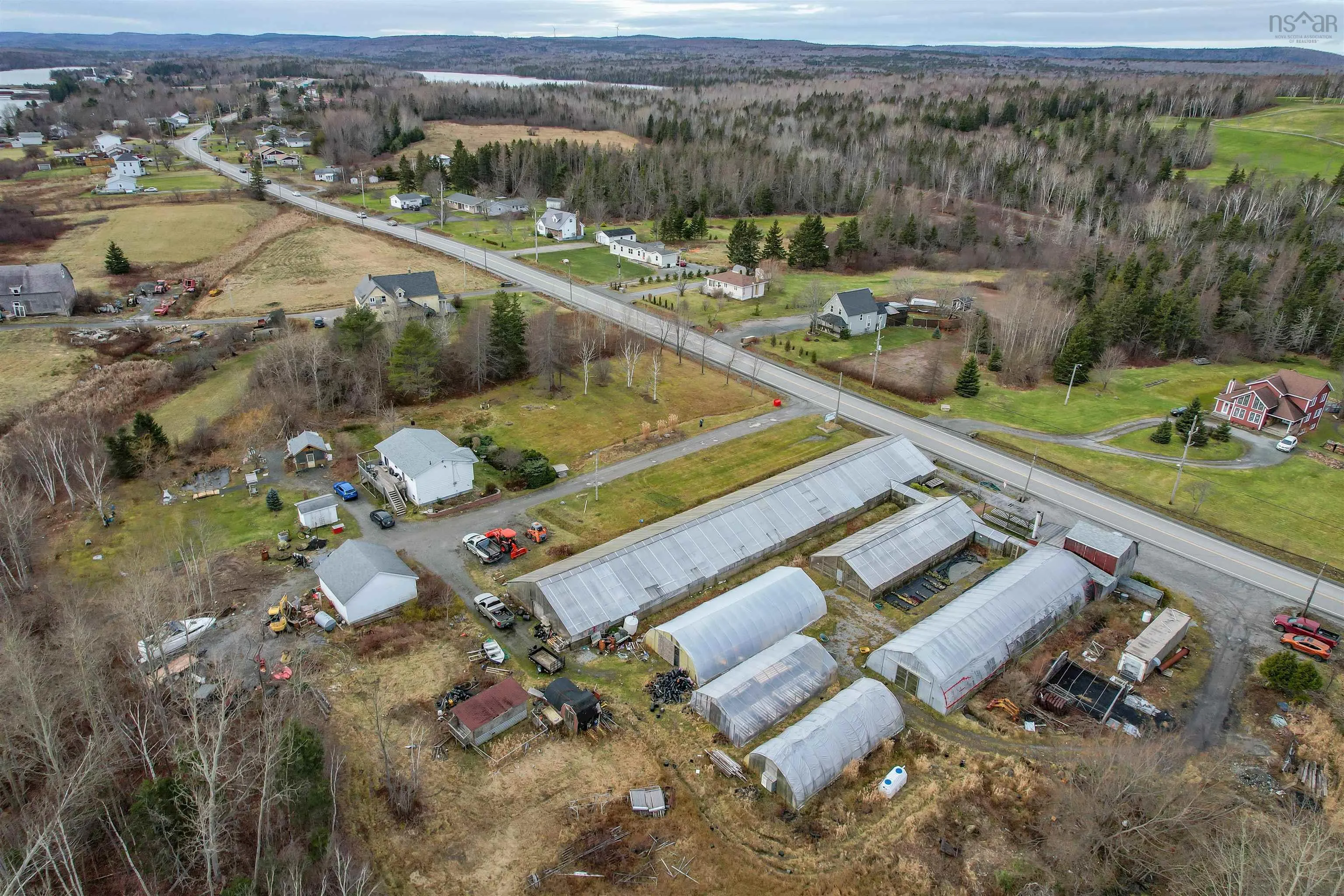 429 Seaview Drive, Upper North Sydney Ns B2a 3n7, ,Commercial Sale,For Sale,Seaview,202428547