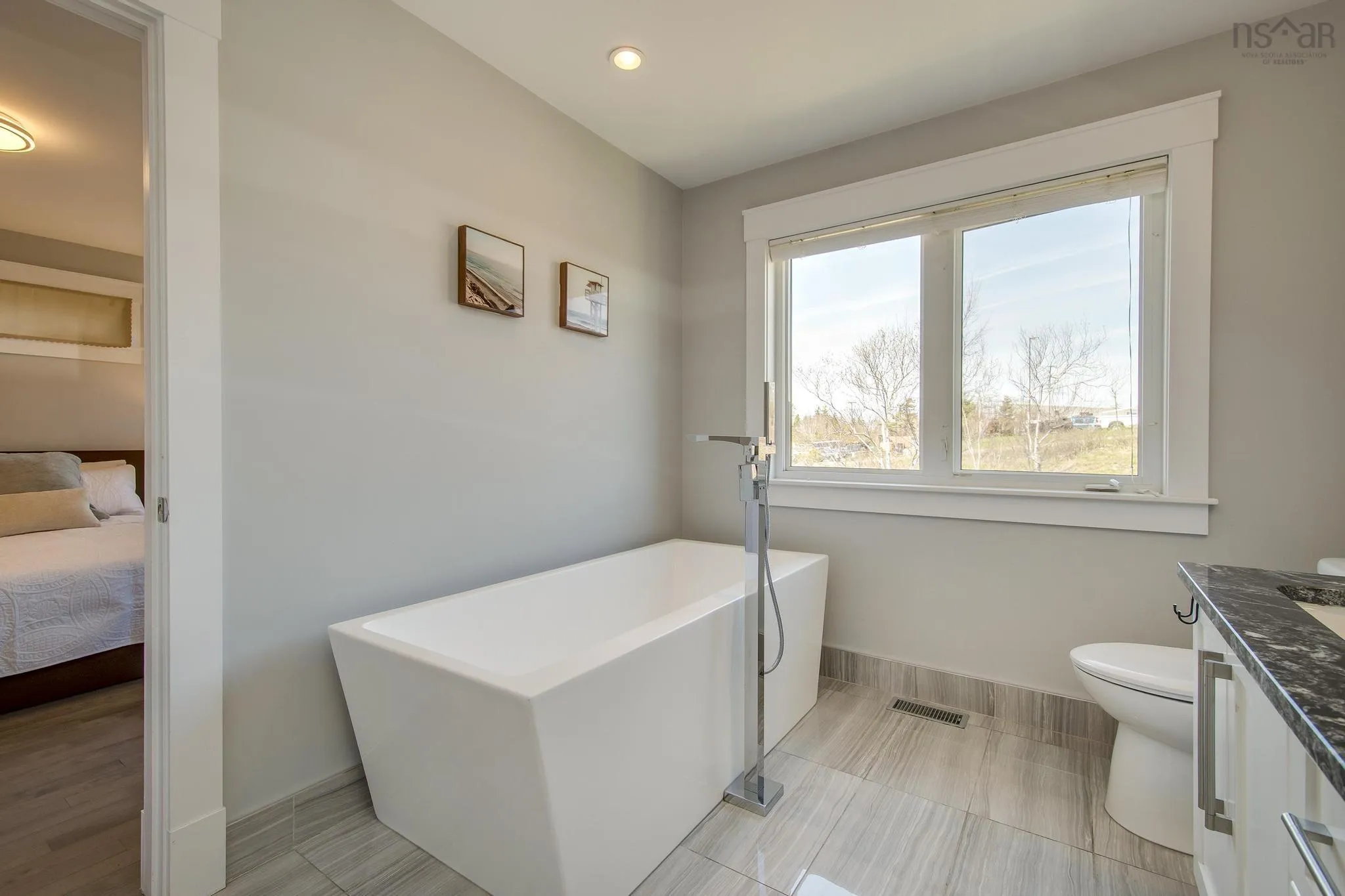 62 Hadley Crescent, Halifax Ns B3p 1p1, 4 Bedrooms Bedrooms, ,4 BathroomsBathrooms,Residential,For Sale,Hadley,202510285