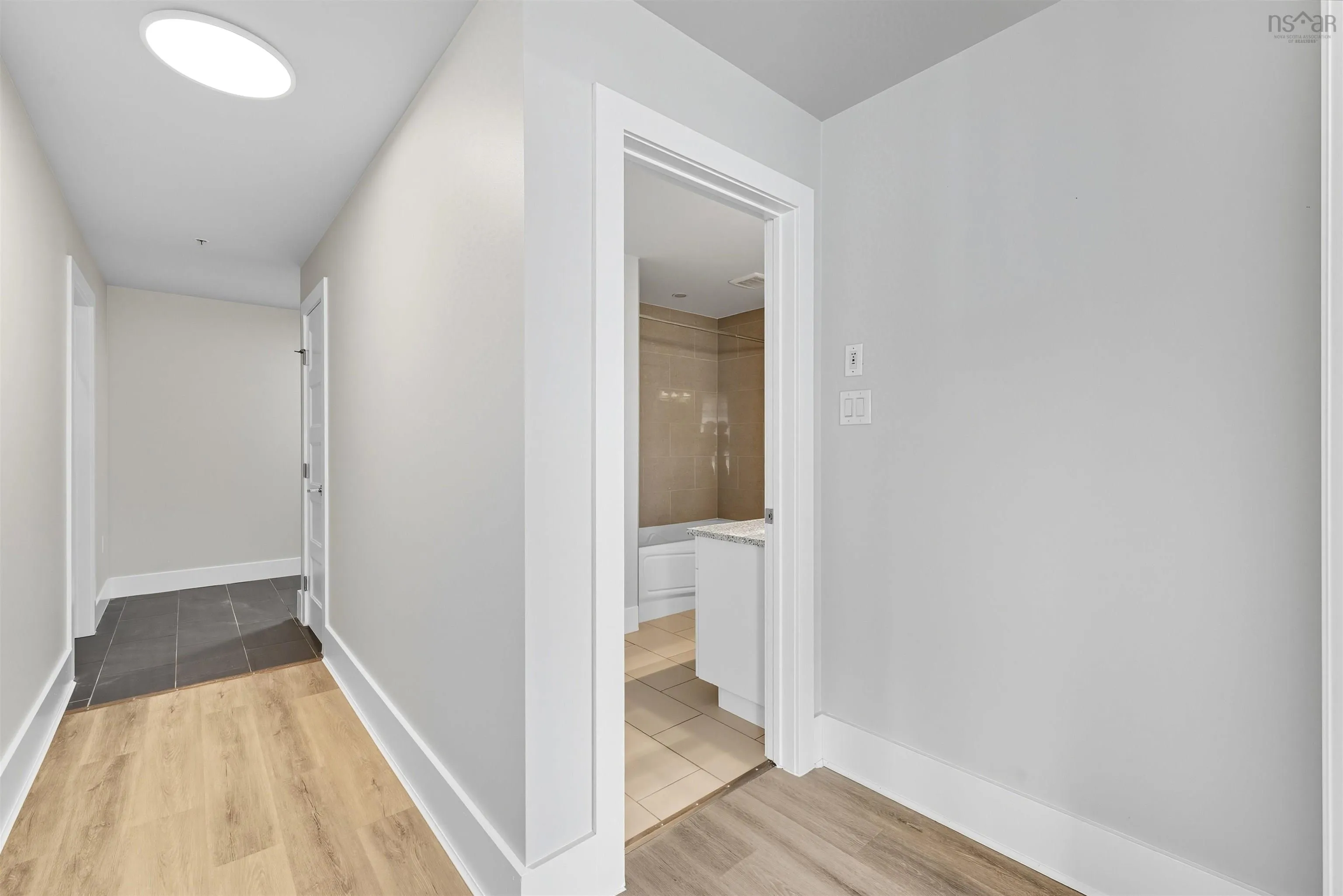 502-15 Kings Wharf Place, Dartmouth, NS B2Y 0C2, 2 Bedrooms Bedrooms, ,2 BathroomsBathrooms,Residential,For Sale,Kings Wharf Place,202525572
