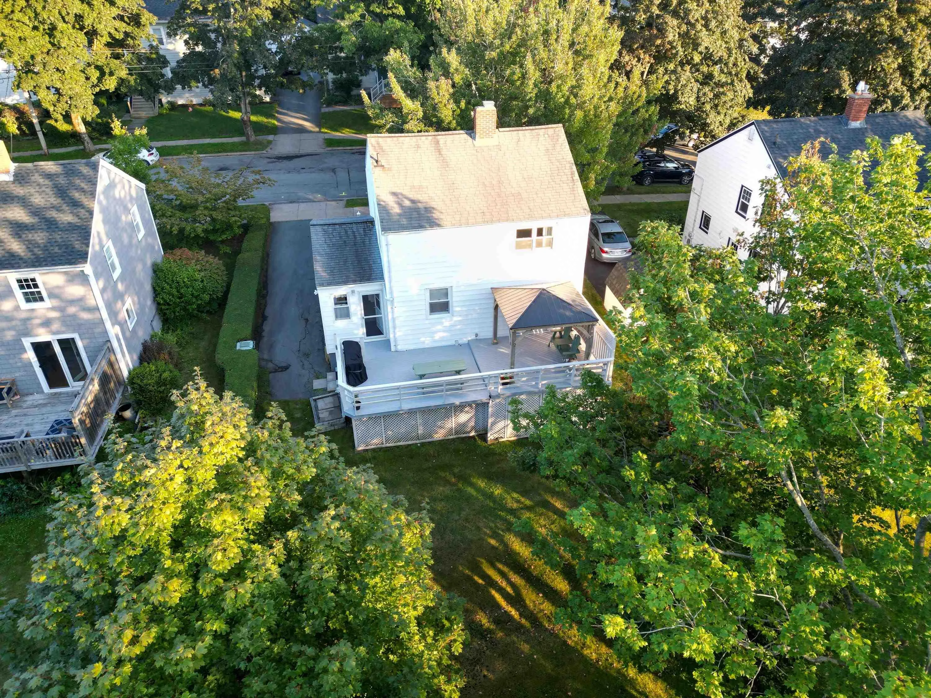 17 Canterbury Street, Dartmouth, NS B2Y 1S8, 3 Bedrooms Bedrooms, ,2 BathroomsBathrooms,Residential,For Sale,Canterbury,202523299