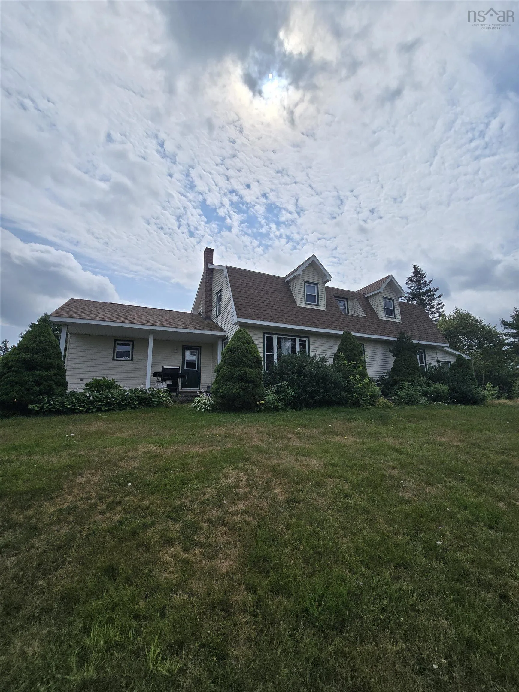 1212 Ohio East Rd, Ohio, NS B2G 2K8, 4 Bedrooms Bedrooms, ,2 BathroomsBathrooms,Residential,For Sale,Ohio East Rd,202519199
