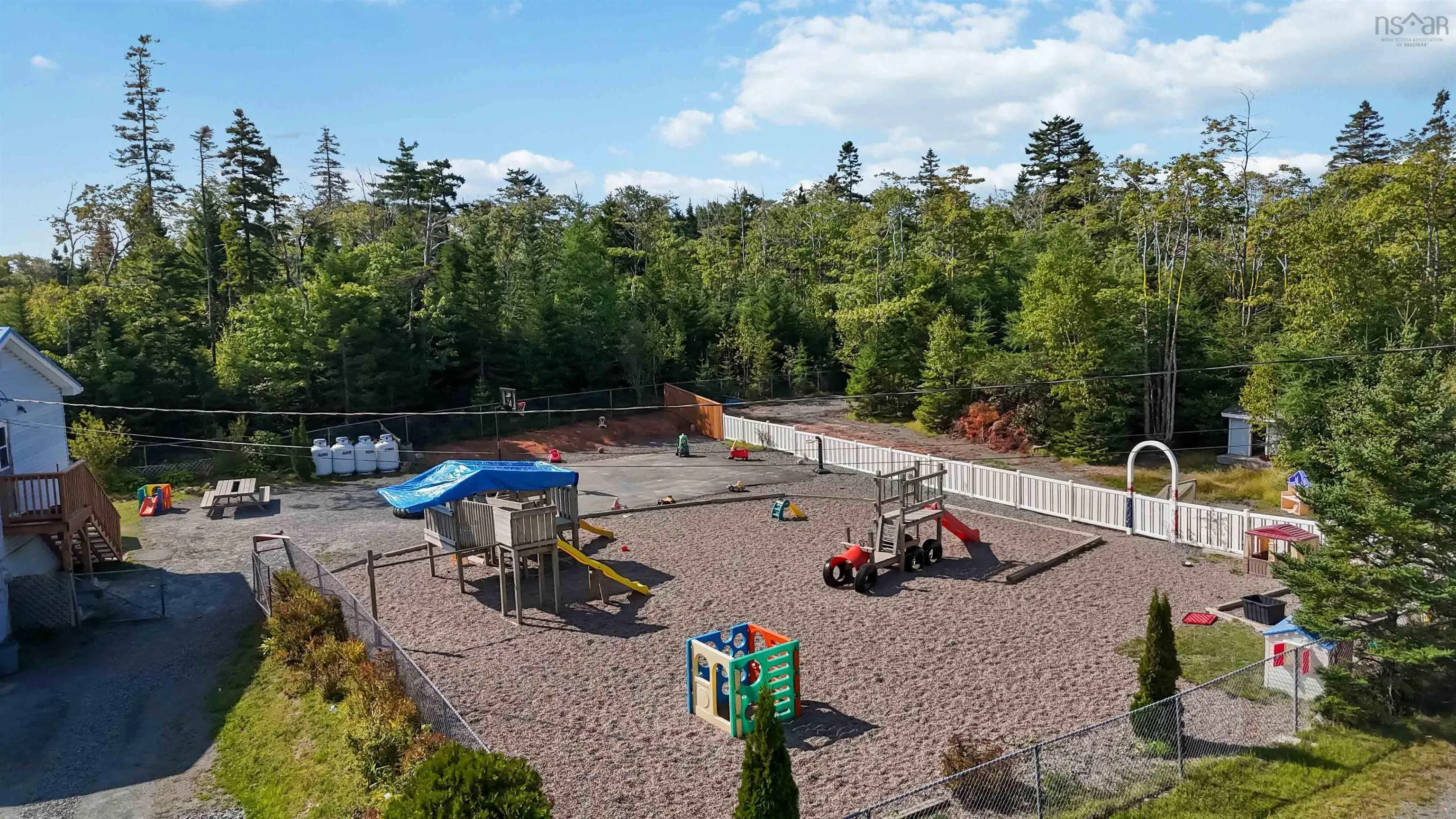 4182 Highway 7, Porters Lake, NS B3E 1E6, ,Commercial Sale,For Sale,Highway 7,202524792