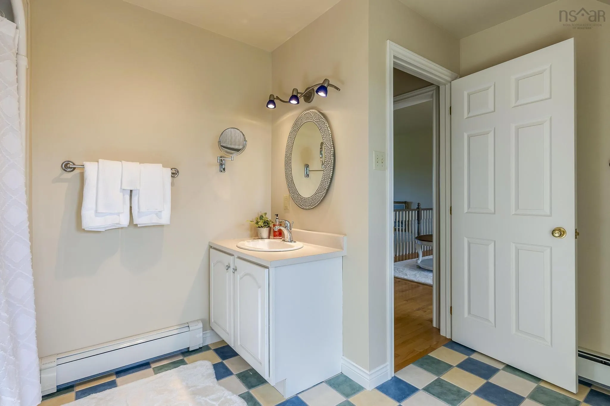 20 Harvey Drive, Baddeck Ns B0e 1b0, 3 Bedrooms Bedrooms, ,3 BathroomsBathrooms,Residential,For Sale,Harvey,202504590