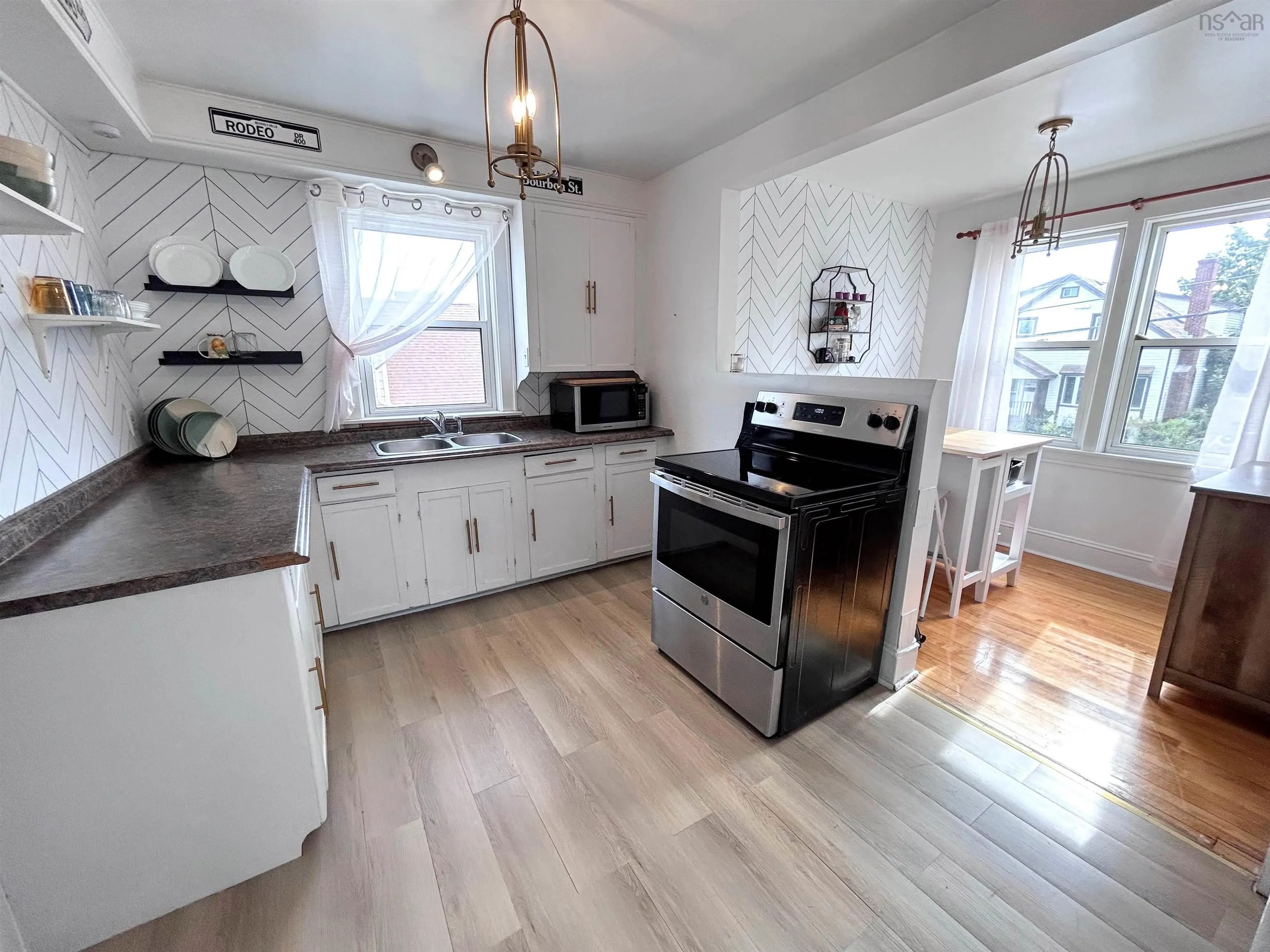 17 Rosedale Avenue, Halifax, NS B3N 2N2, 2 Bedrooms Bedrooms, ,2 BathroomsBathrooms,Residential,For Sale,Rosedale,202524529