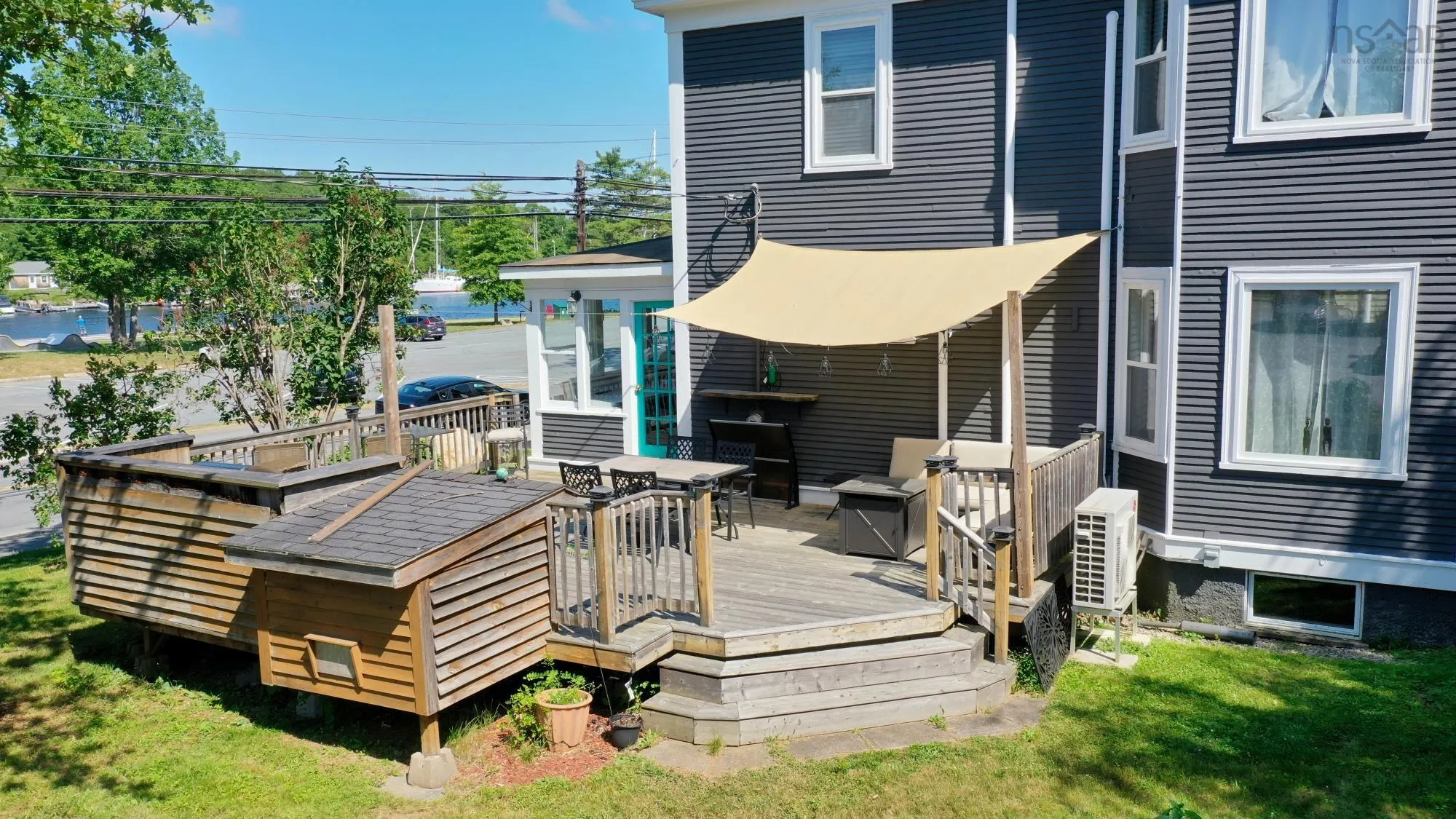 185 King Street, Bridgewater, NS B4V 1A5, 4 Bedrooms Bedrooms, ,2 BathroomsBathrooms,Residential,For Sale,King,202517623
