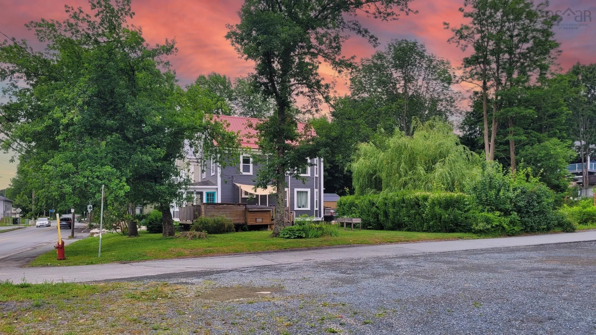 185 King Street, Bridgewater, NS B4V 1A5, 4 Bedrooms Bedrooms, ,2 BathroomsBathrooms,Residential,For Sale,King,202517623