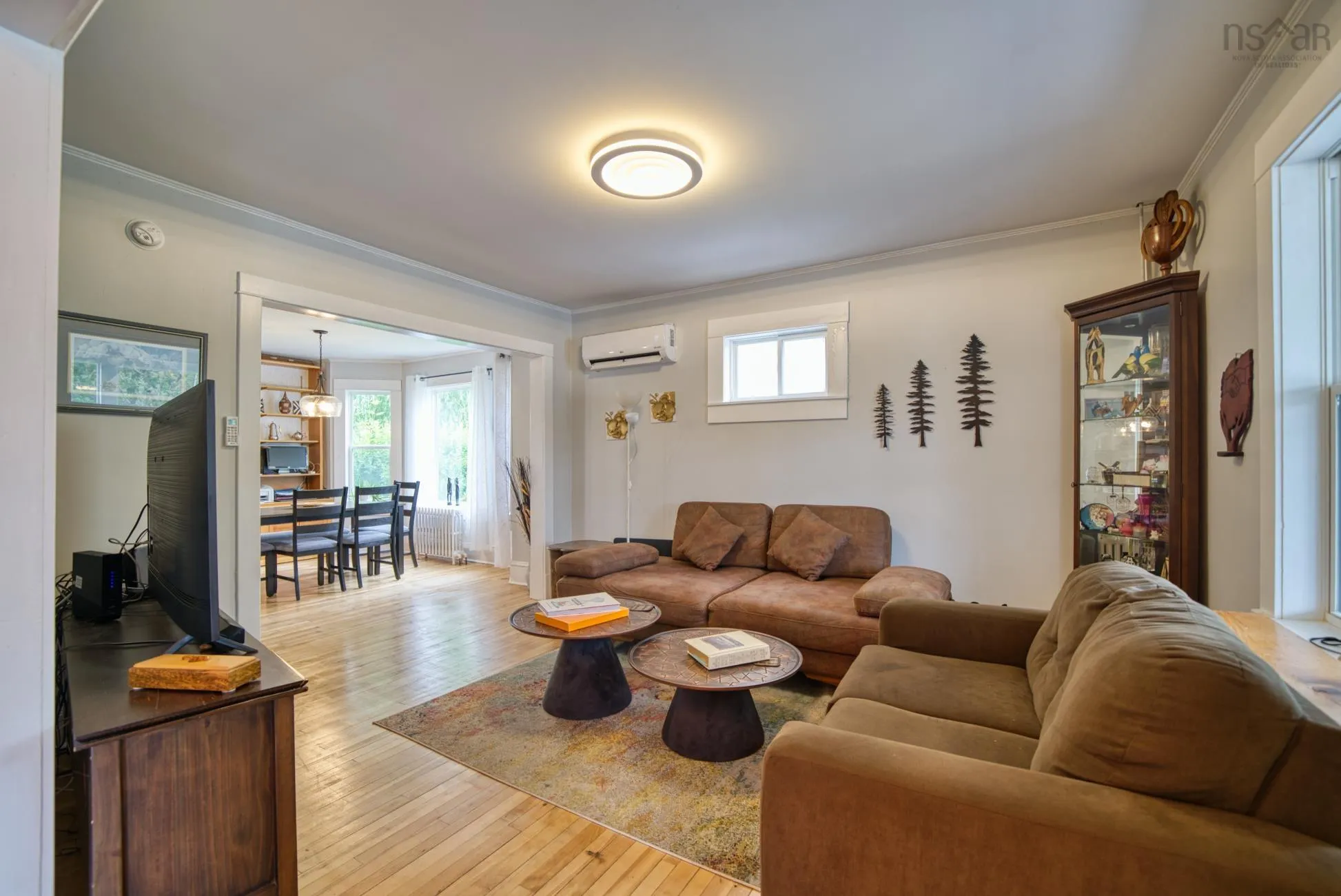 185 King Street, Bridgewater, NS B4V 1A5, 4 Bedrooms Bedrooms, ,2 BathroomsBathrooms,Residential,For Sale,King,202517623