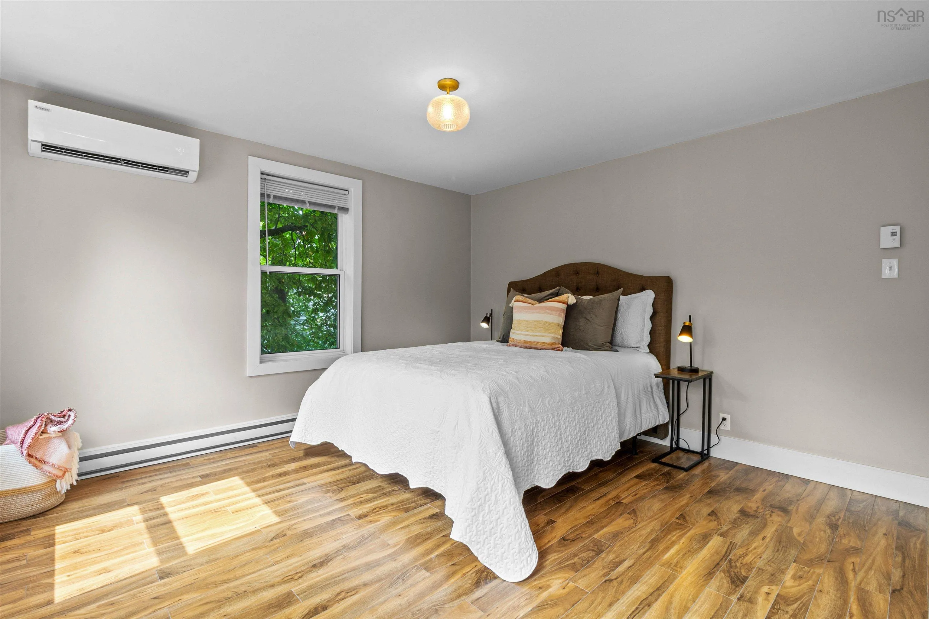 249 Portland Street, Dartmouth, NS B2Y 1J8, 5 Bedrooms Bedrooms, ,3 BathroomsBathrooms,Residential,For Sale,Portland,202525500