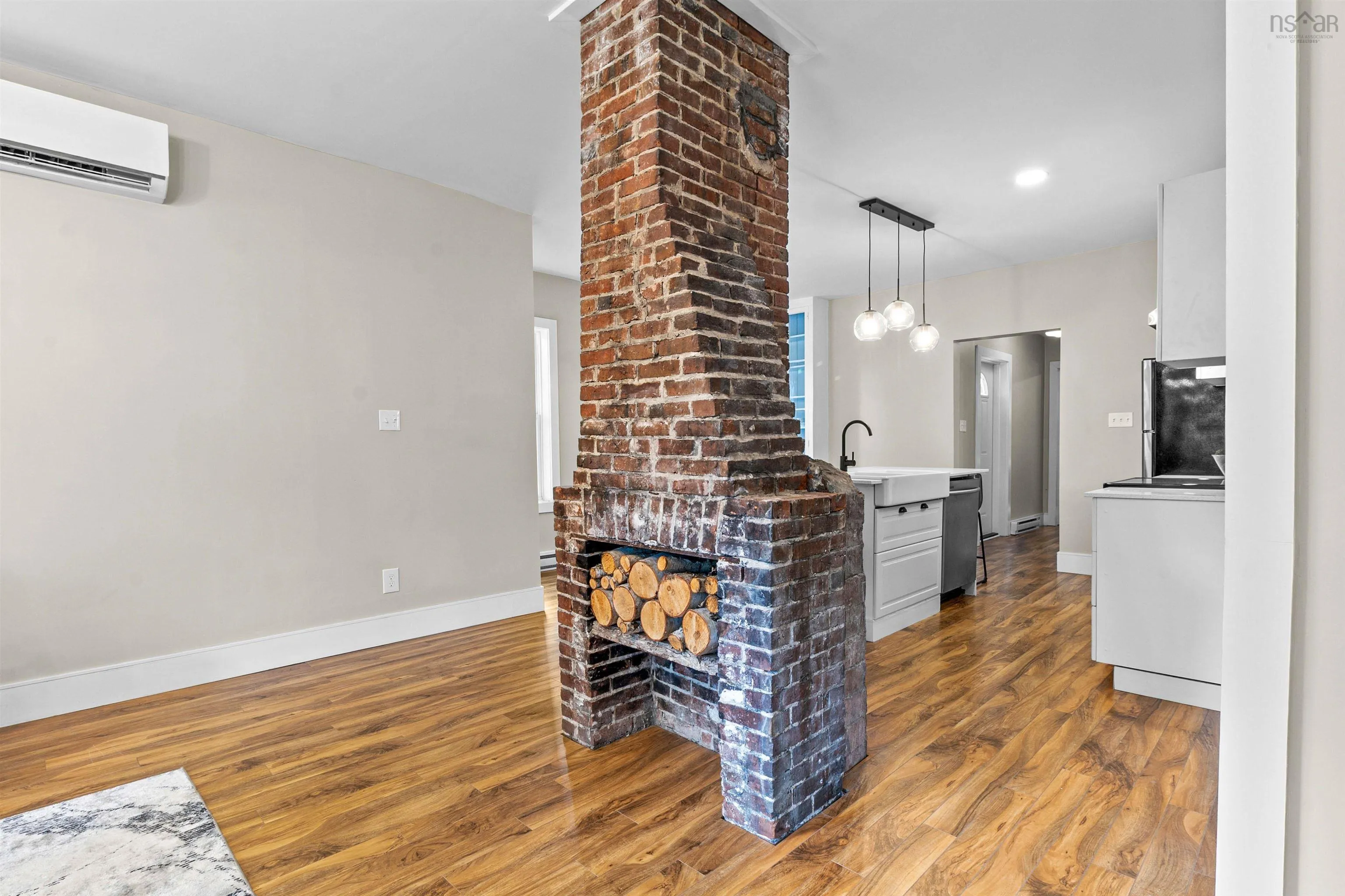 249 Portland Street, Dartmouth, NS B2Y 1J8, 5 Bedrooms Bedrooms, ,3 BathroomsBathrooms,Residential,For Sale,Portland,202525500