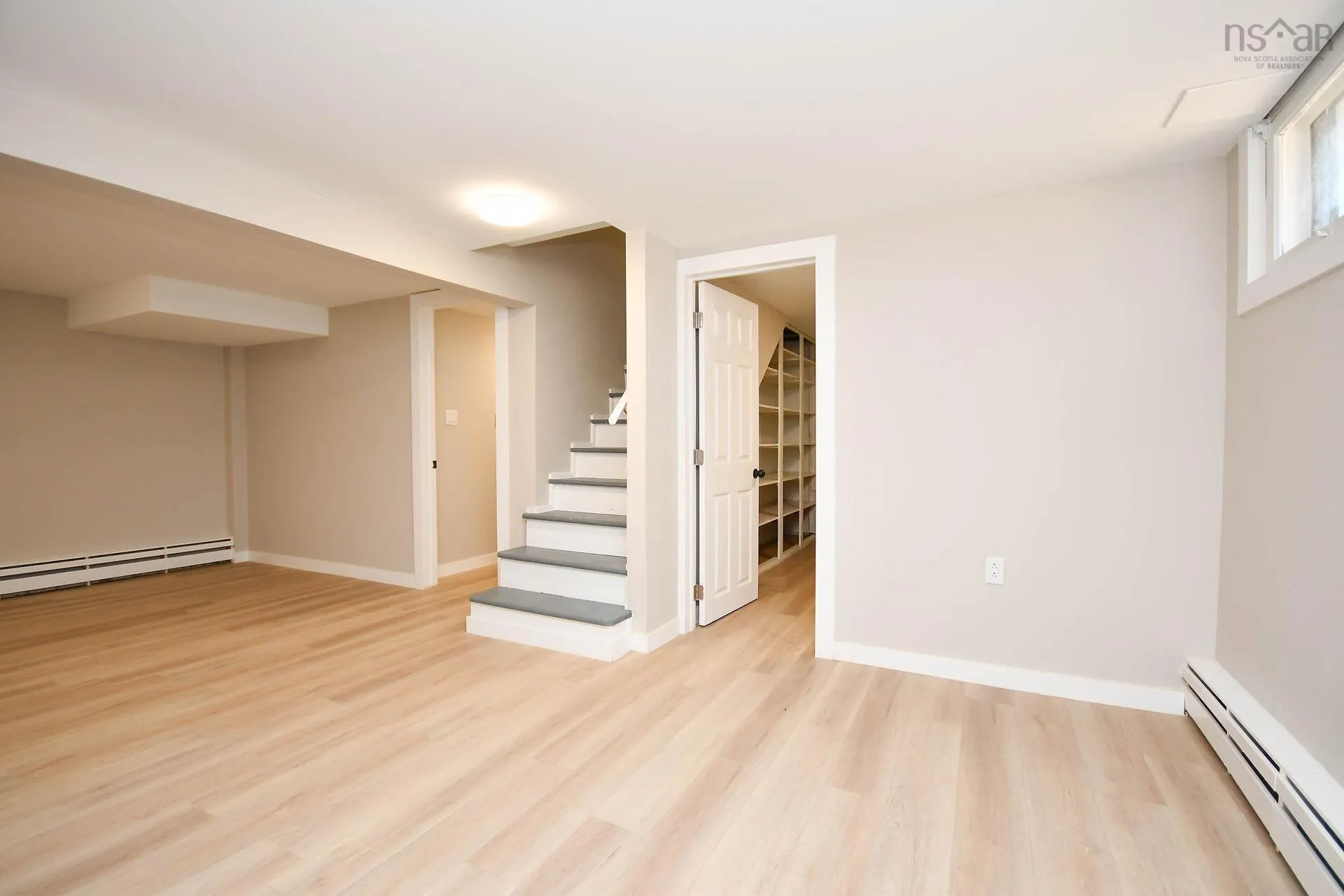 18 Bissett Road, Cole Harbour, NS B2V 2T1, 4 Bedrooms Bedrooms, ,2 BathroomsBathrooms,Residential,For Sale,Bissett,202520908