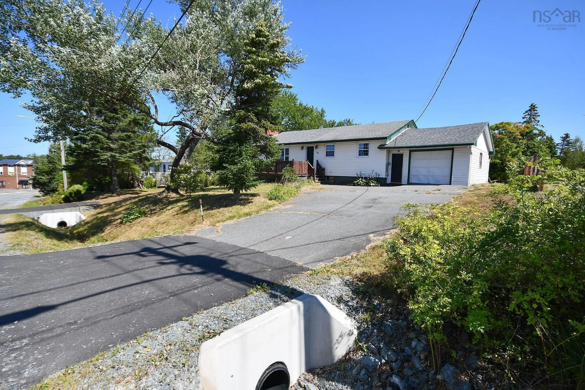 18 Bissett Road, Cole Harbour, NS B2V 2T1, 4 Bedrooms Bedrooms, ,2 BathroomsBathrooms,Residential,For Sale,Bissett,202520908