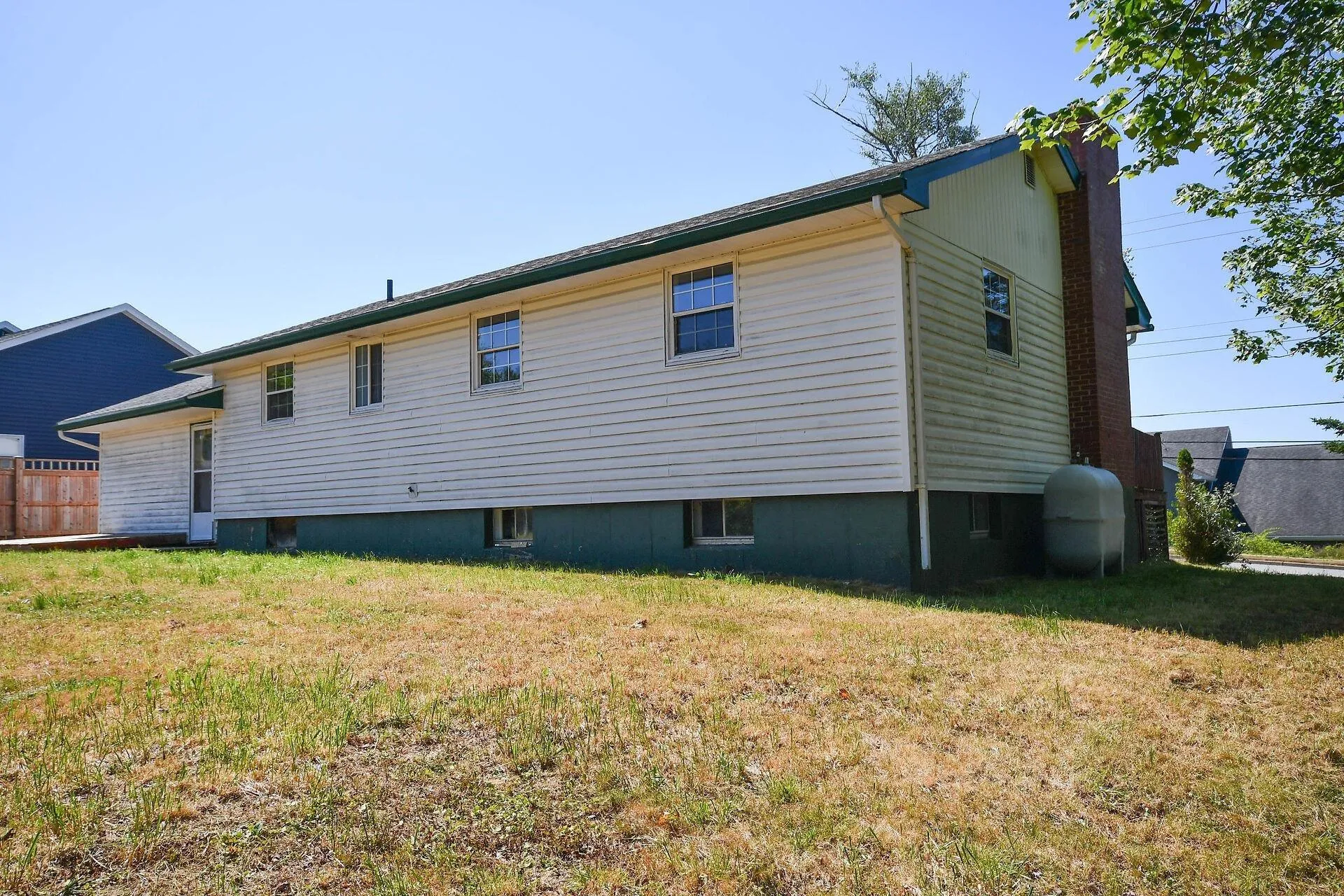 18 Bissett Road, Cole Harbour, NS B2V 2T1, 4 Bedrooms Bedrooms, ,2 BathroomsBathrooms,Residential,For Sale,Bissett,202520908