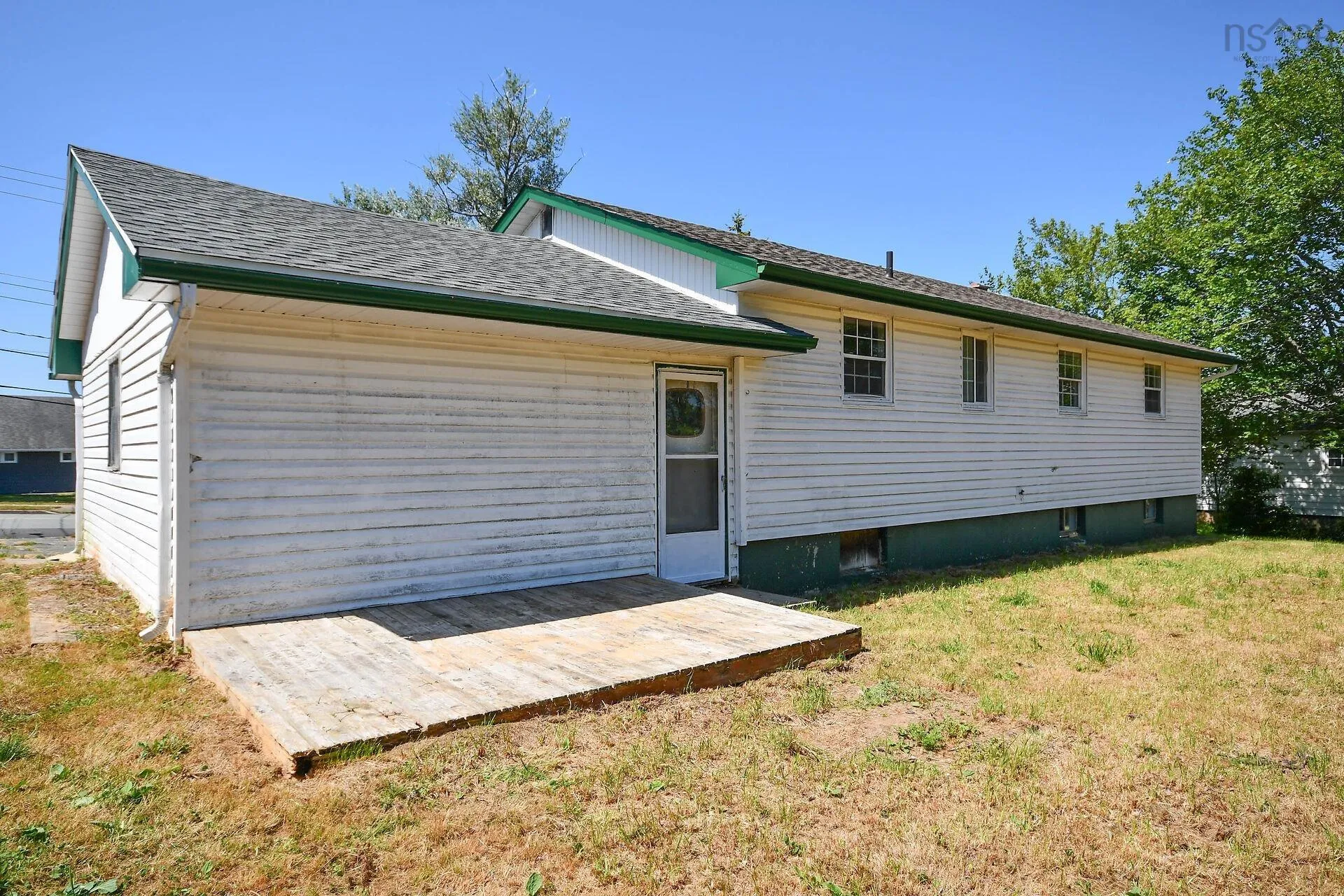 18 Bissett Road, Cole Harbour, NS B2V 2T1, 4 Bedrooms Bedrooms, ,2 BathroomsBathrooms,Residential,For Sale,Bissett,202520908