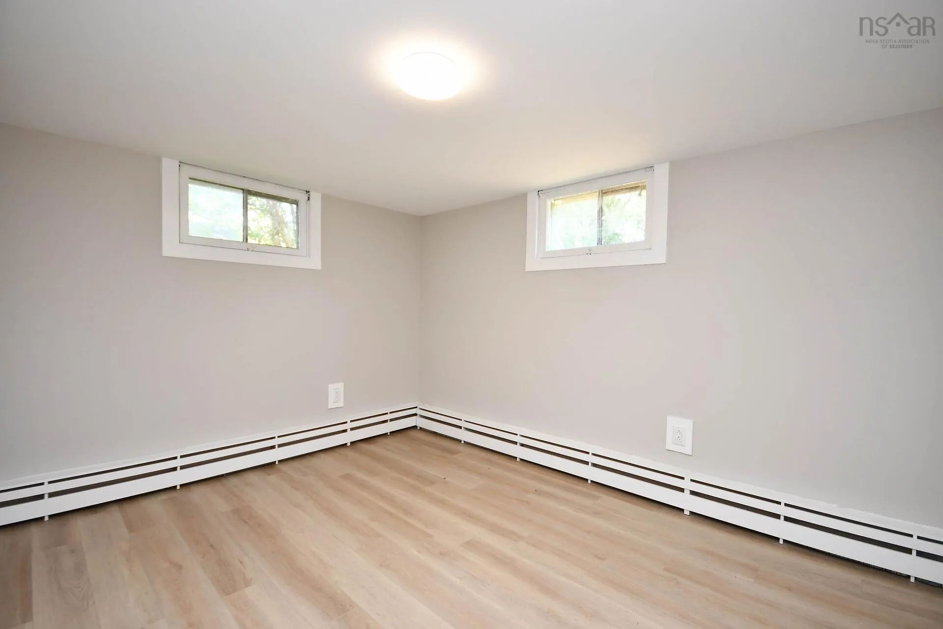 18 Bissett Road, Cole Harbour, NS B2V 2T1, 4 Bedrooms Bedrooms, ,2 BathroomsBathrooms,Residential,For Sale,Bissett,202520908