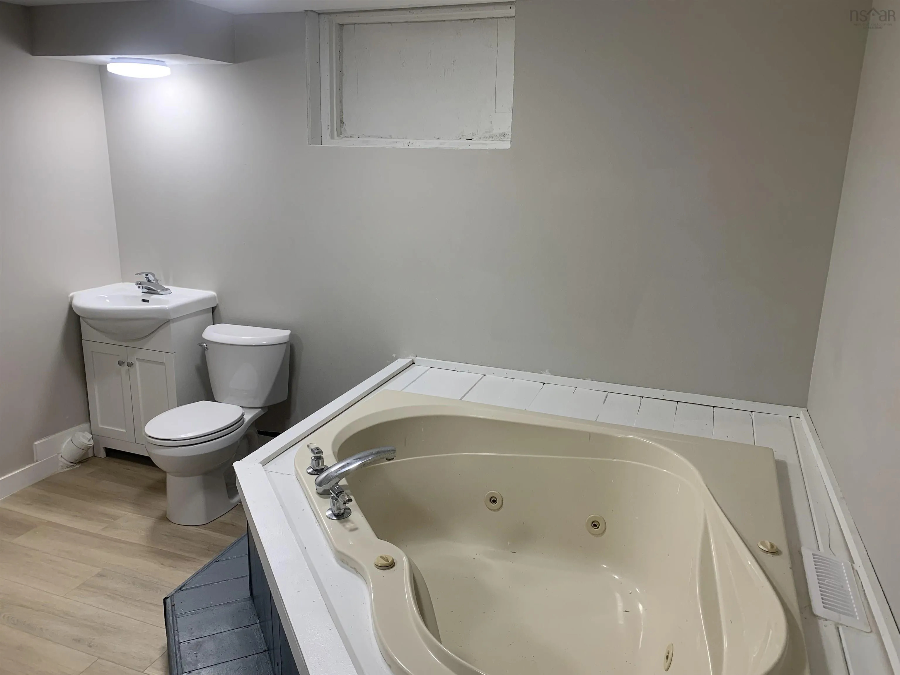 18 Bissett Road, Cole Harbour, NS B2V 2T1, 4 Bedrooms Bedrooms, ,2 BathroomsBathrooms,Residential,For Sale,Bissett,202520908