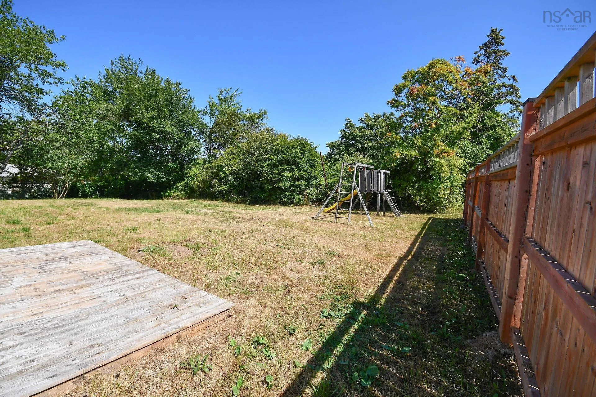 18 Bissett Road, Cole Harbour, NS B2V 2T1, 4 Bedrooms Bedrooms, ,2 BathroomsBathrooms,Residential,For Sale,Bissett,202520908