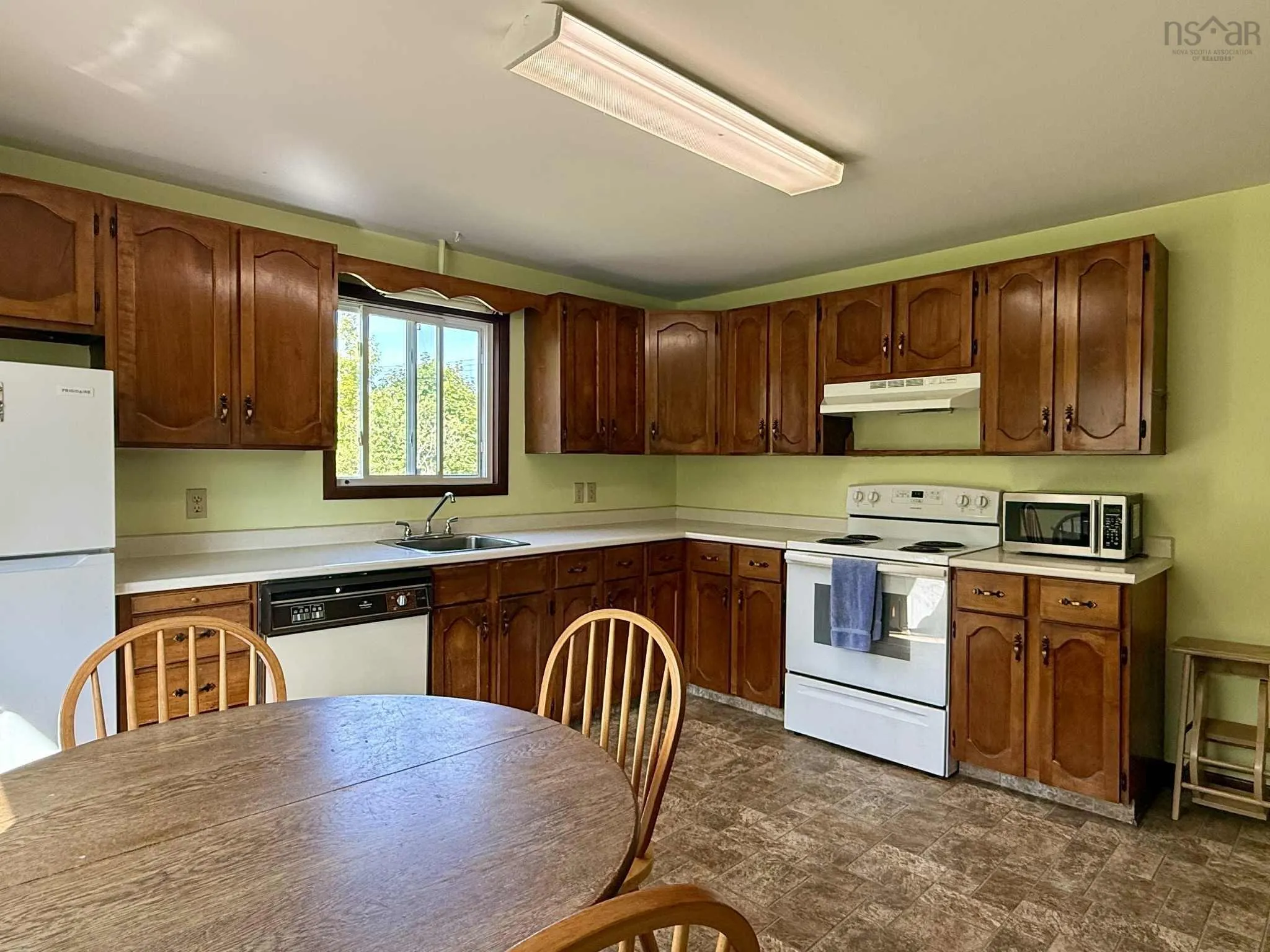 1498 East Prince Street, Salmon River, NS B6L 4C8, 2 Bedrooms Bedrooms, ,2 BathroomsBathrooms,Residential,For Sale,East Prince,202523143