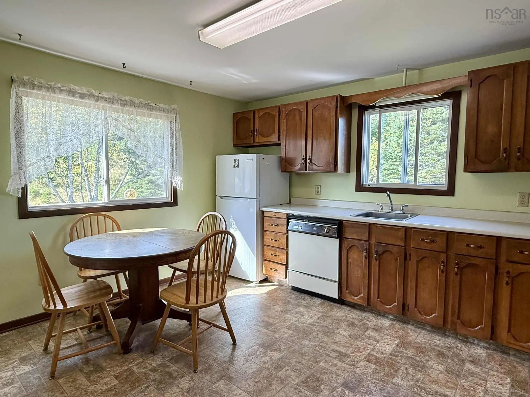 1498 East Prince Street, Salmon River, NS B6L 4C8, 2 Bedrooms Bedrooms, ,2 BathroomsBathrooms,Residential,For Sale,East Prince,202523143