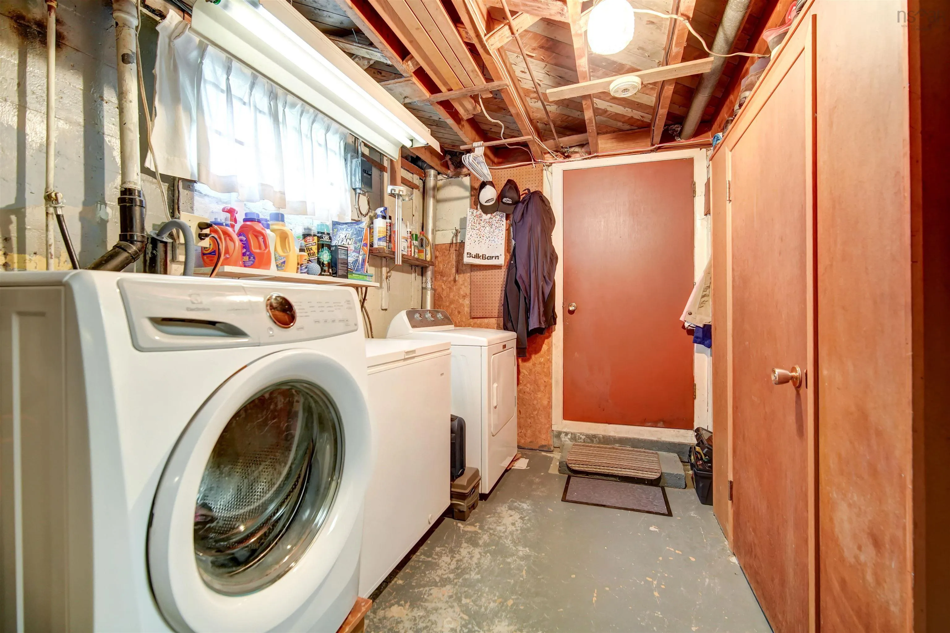 6 Piers Avenue, Halifax, NS B3N 1Z3, 3 Bedrooms Bedrooms, ,2 BathroomsBathrooms,Residential,For Sale,Piers,202523913