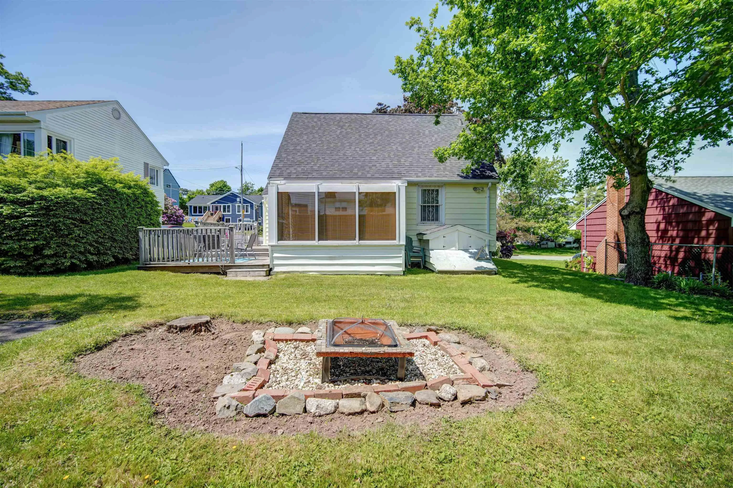 6 Piers Avenue, Halifax, NS B3N 1Z3, 3 Bedrooms Bedrooms, ,2 BathroomsBathrooms,Residential,For Sale,Piers,202523913