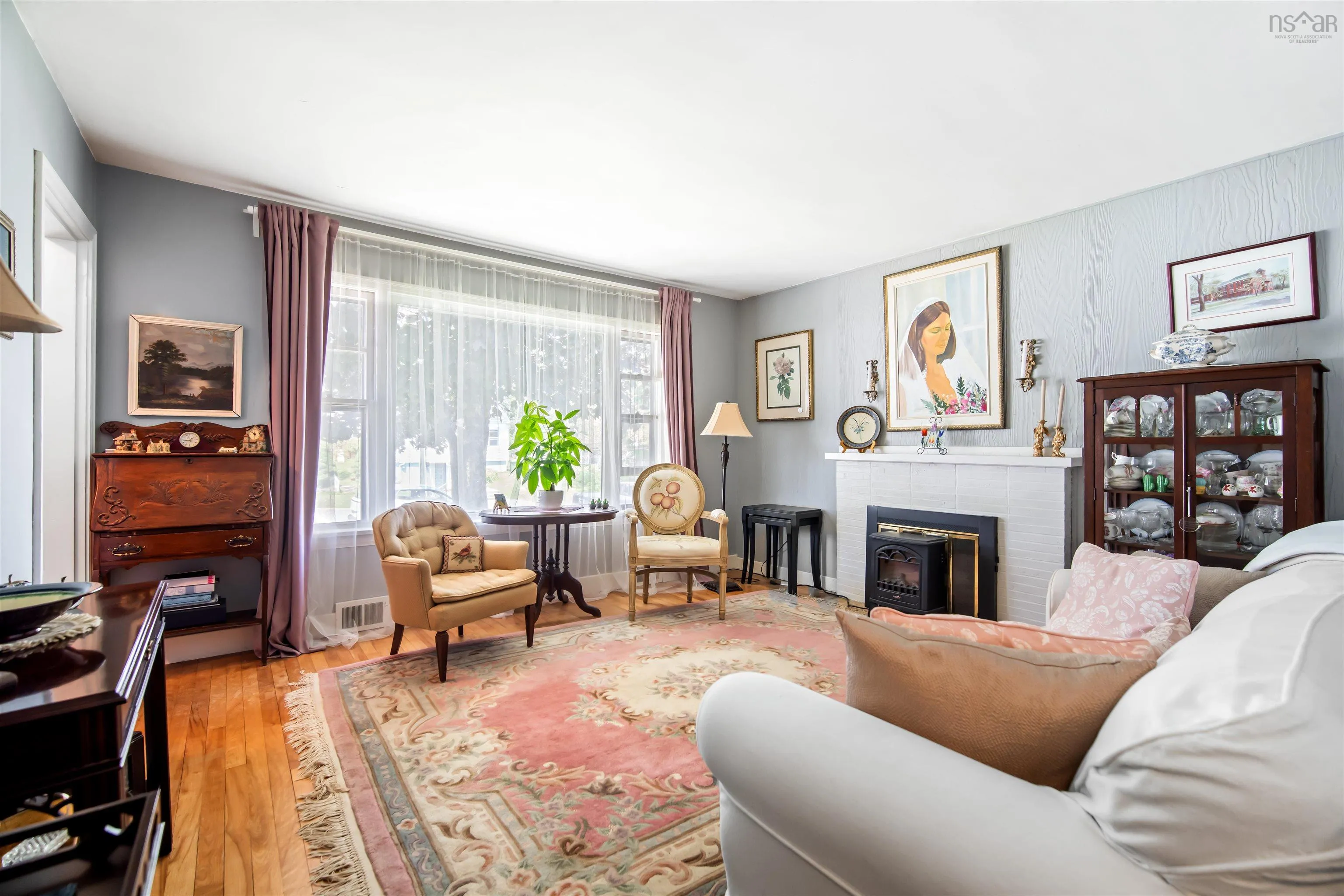 6 Piers Avenue, Halifax, NS B3N 1Z3, 3 Bedrooms Bedrooms, ,2 BathroomsBathrooms,Residential,For Sale,Piers,202523913