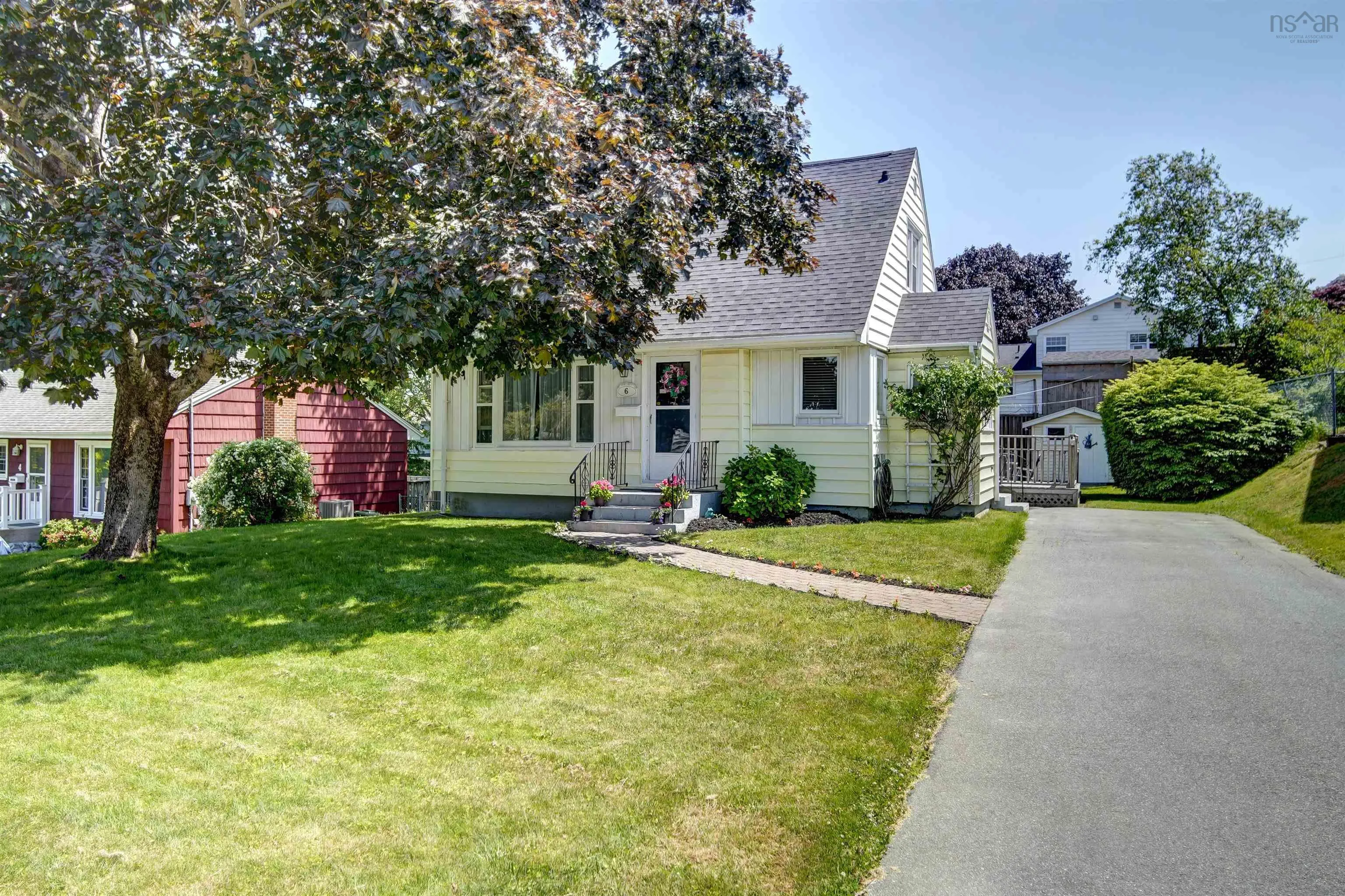 6 Piers Avenue, Halifax, NS B3N 1Z3, 3 Bedrooms Bedrooms, ,2 BathroomsBathrooms,Residential,For Sale,Piers,202523913