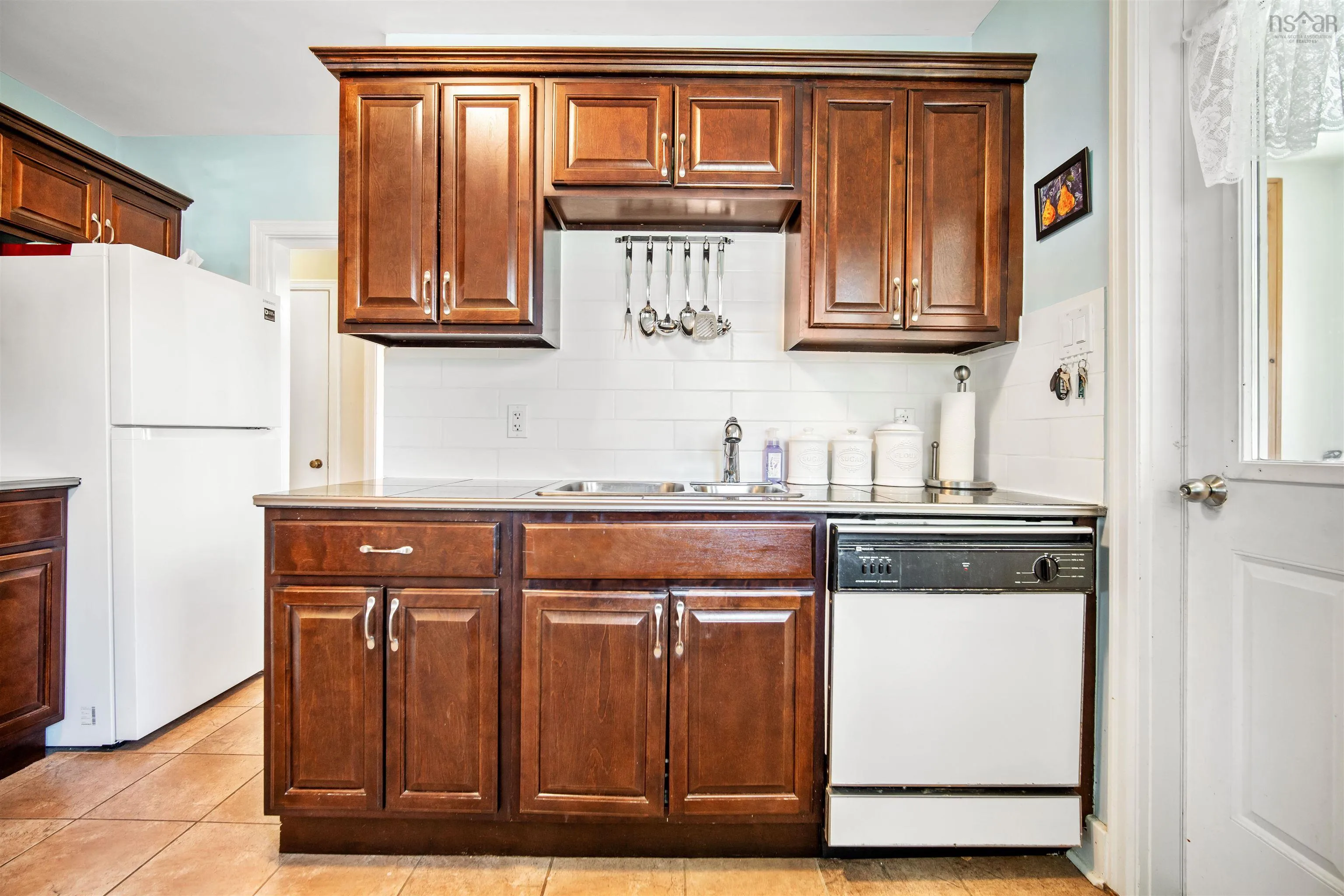 6 Piers Avenue, Halifax, NS B3N 1Z3, 3 Bedrooms Bedrooms, ,2 BathroomsBathrooms,Residential,For Sale,Piers,202523913
