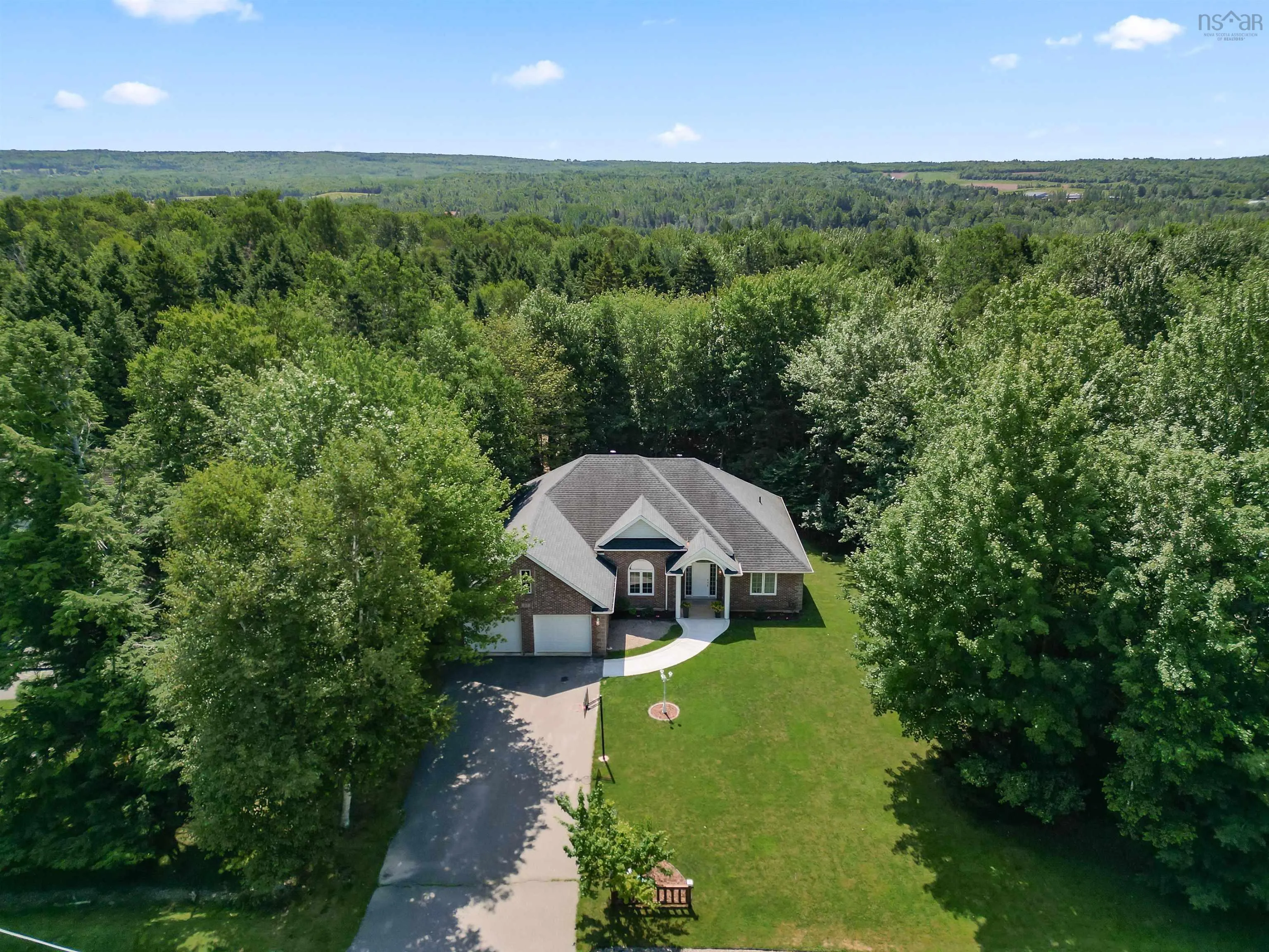 27 Somerset Drive, Bible Hill, NS B6L 4J3, 5 Bedrooms Bedrooms, ,3 BathroomsBathrooms,Residential,For Sale,Somerset,202519128