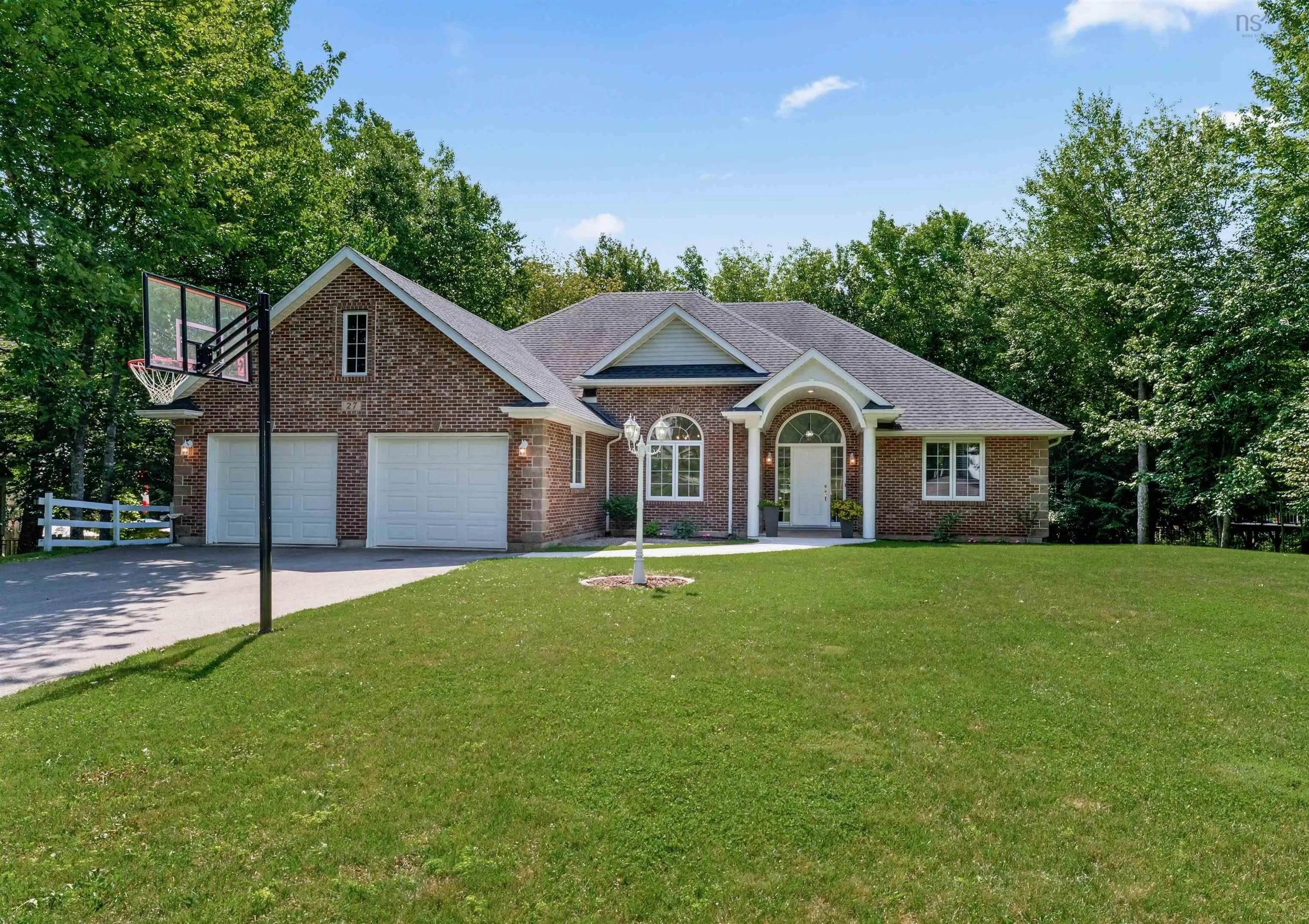 27 Somerset Drive, Bible Hill, NS B6L 4J3, 5 Bedrooms Bedrooms, ,3 BathroomsBathrooms,Residential,For Sale,Somerset,202519128